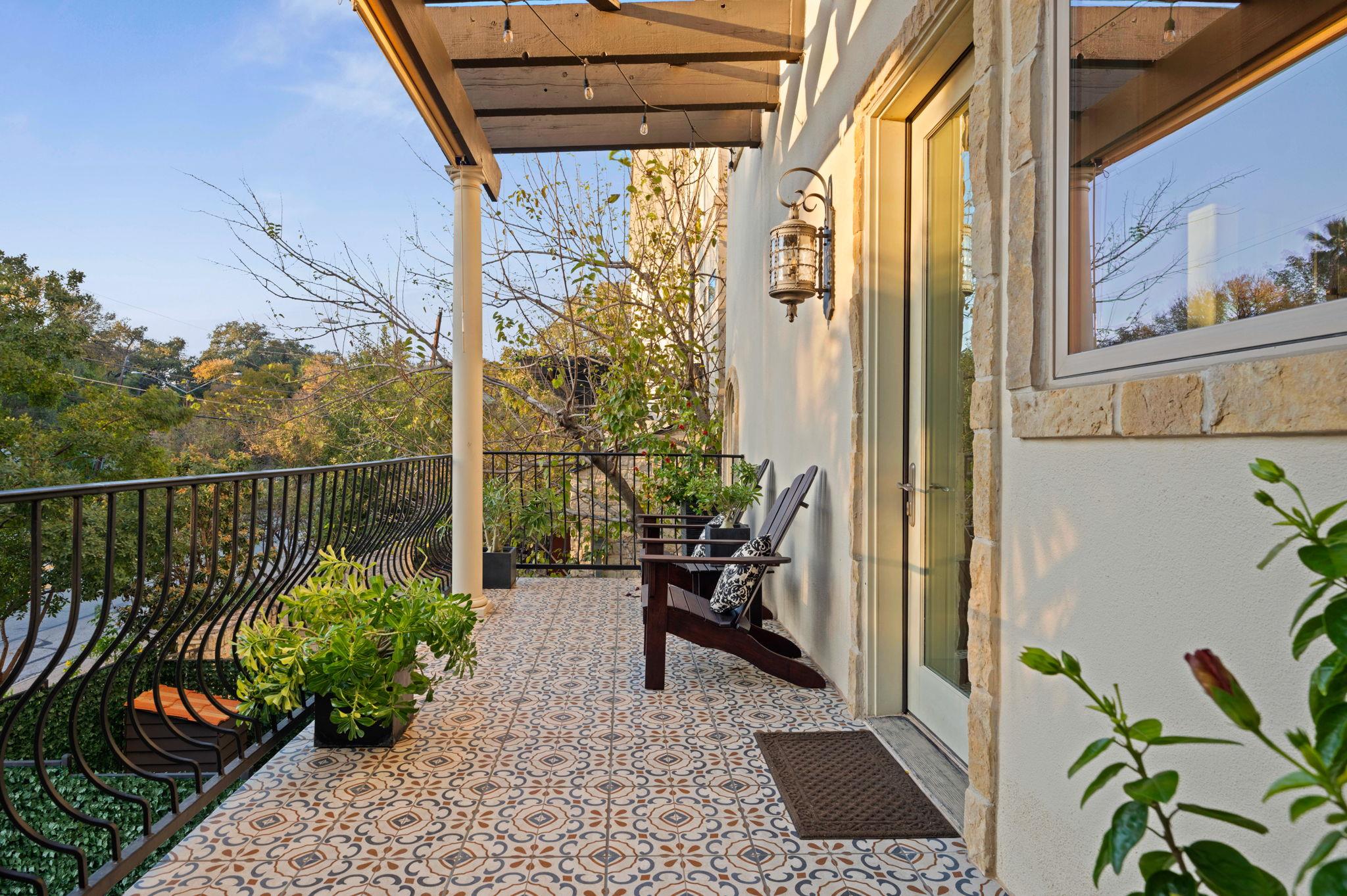 1231 Parkway # 2