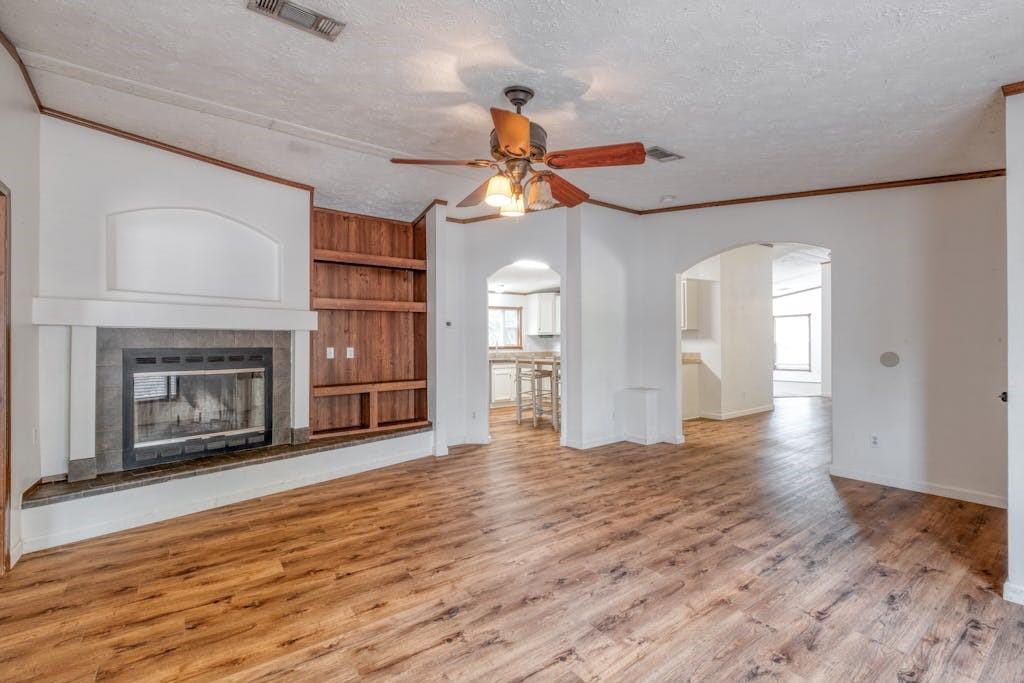 545 Lone Star RD