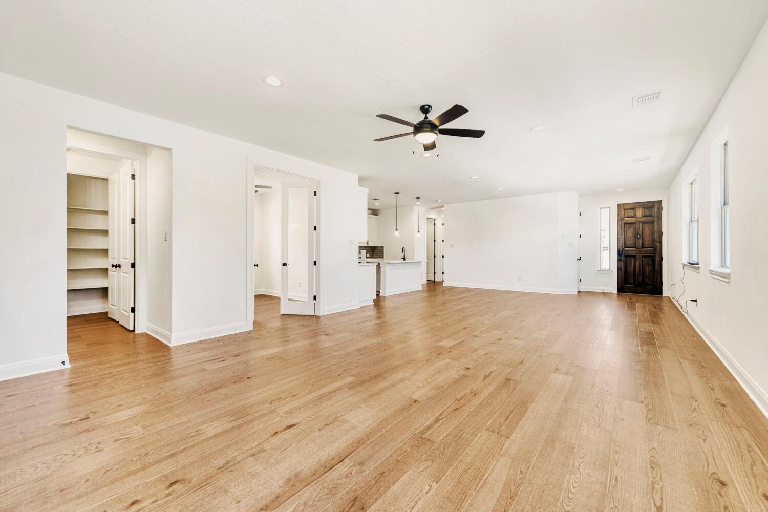 338 Orleanian DR