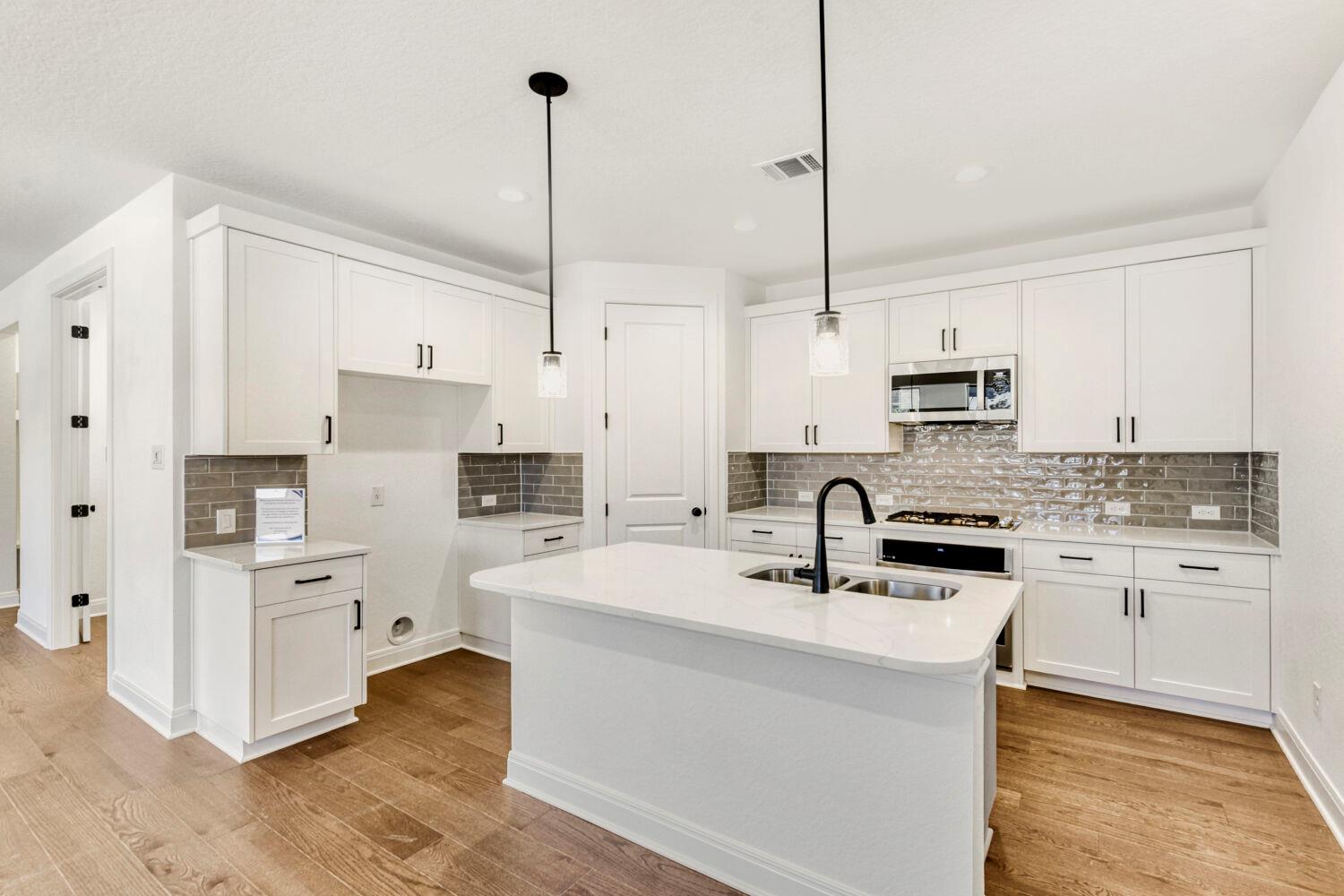 338 Orleanian DR
