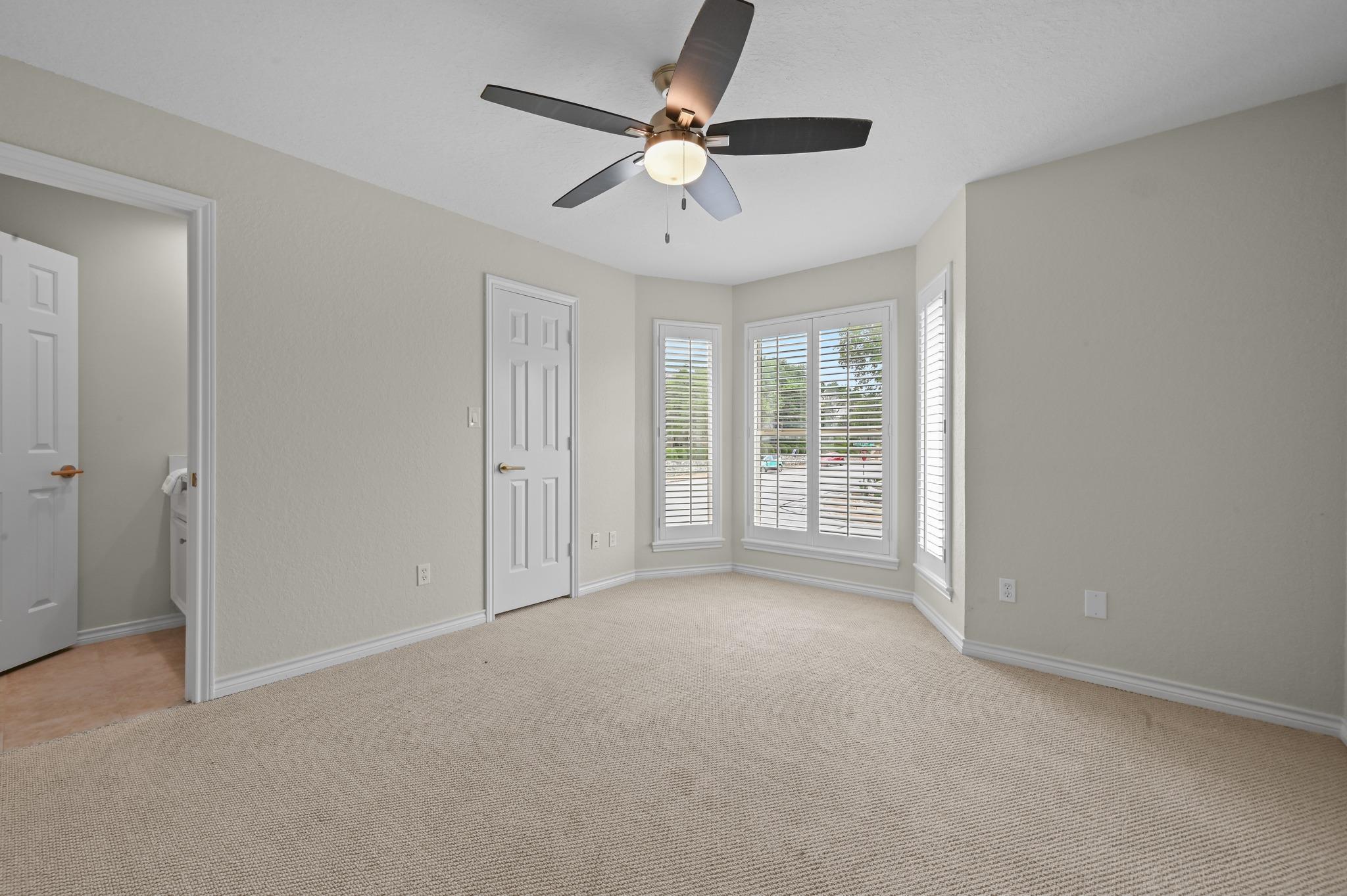 6511 Torrey Pines CV