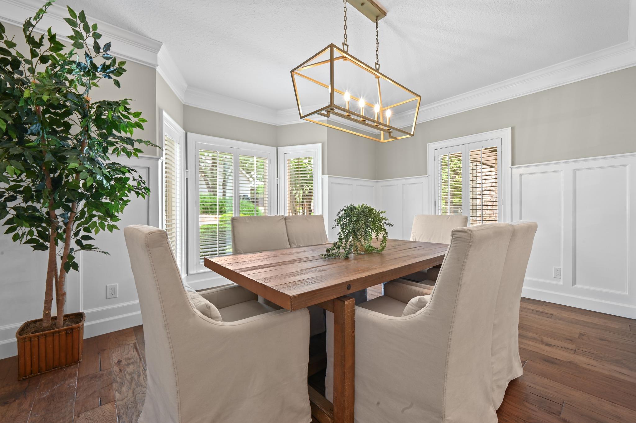 6511 Torrey Pines CV