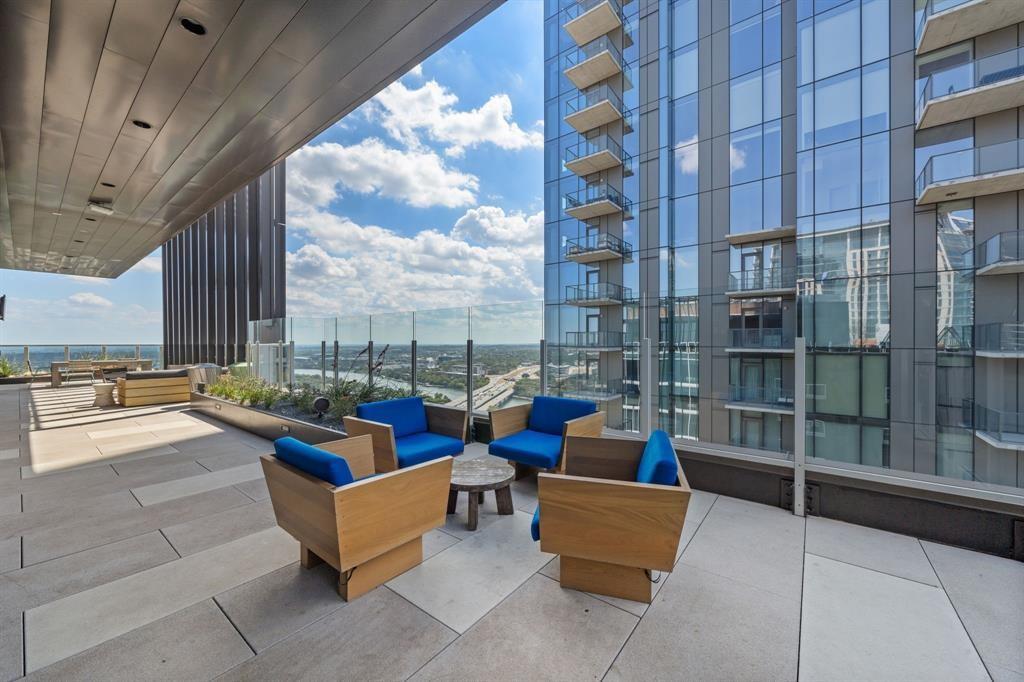 48 East Ave # 2506