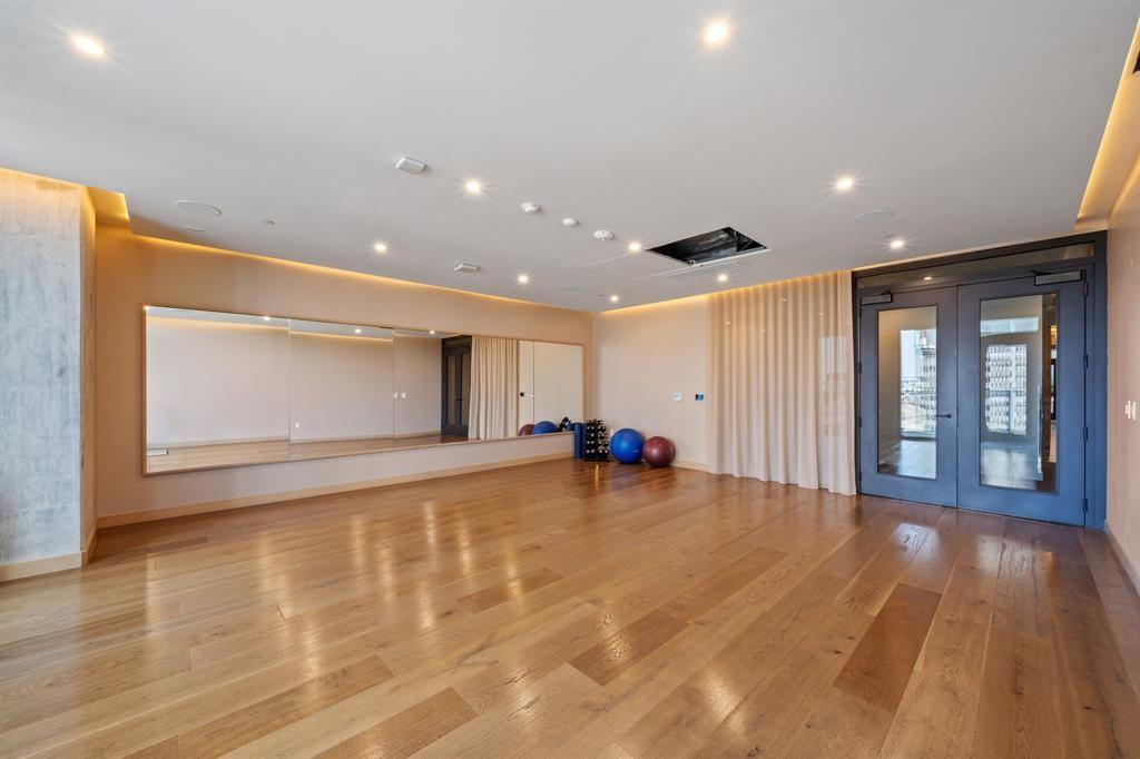 48 East Ave # 2506