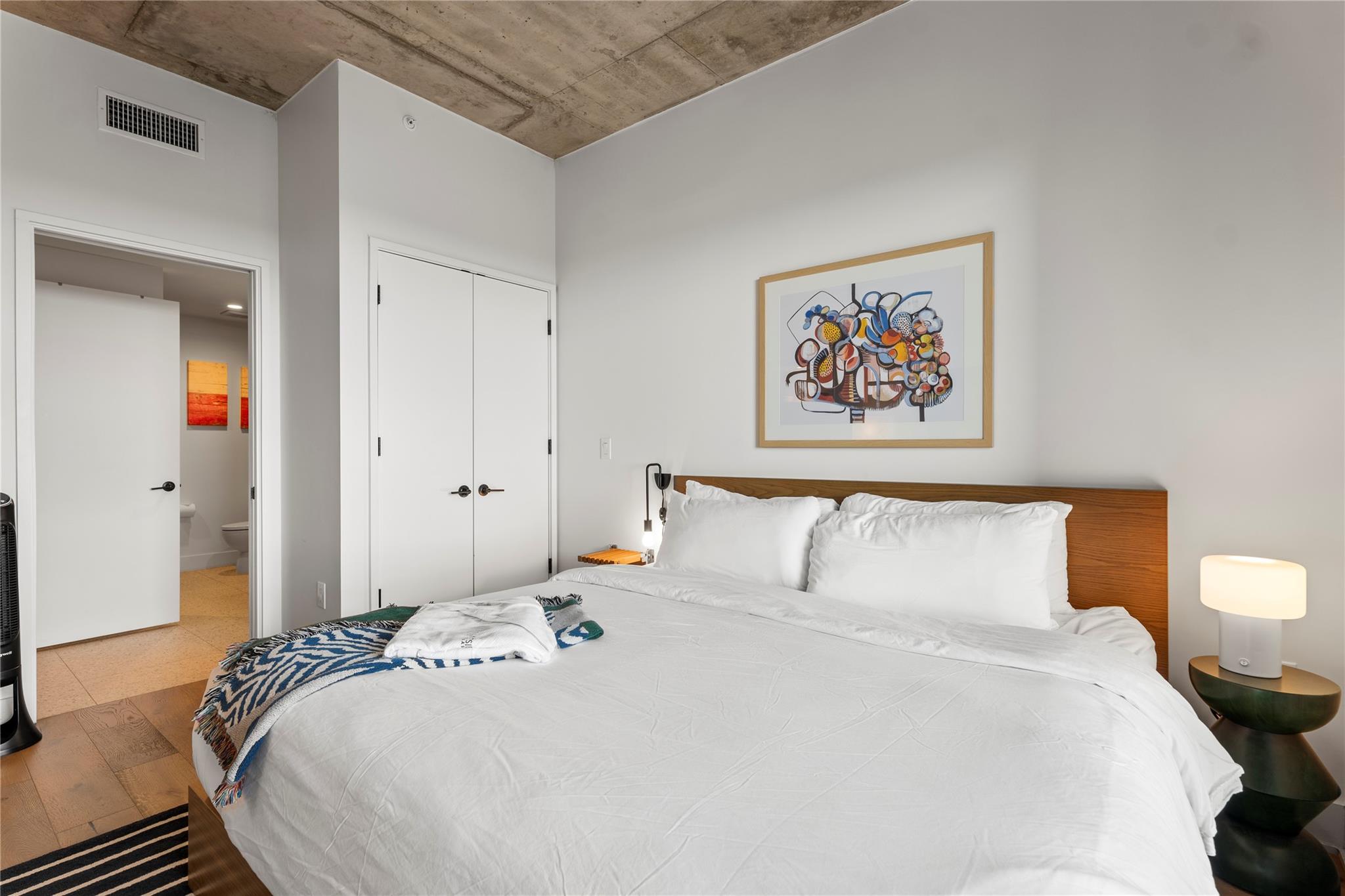 48 East Ave # 2506