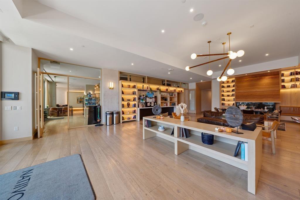 48 East Ave # 2506