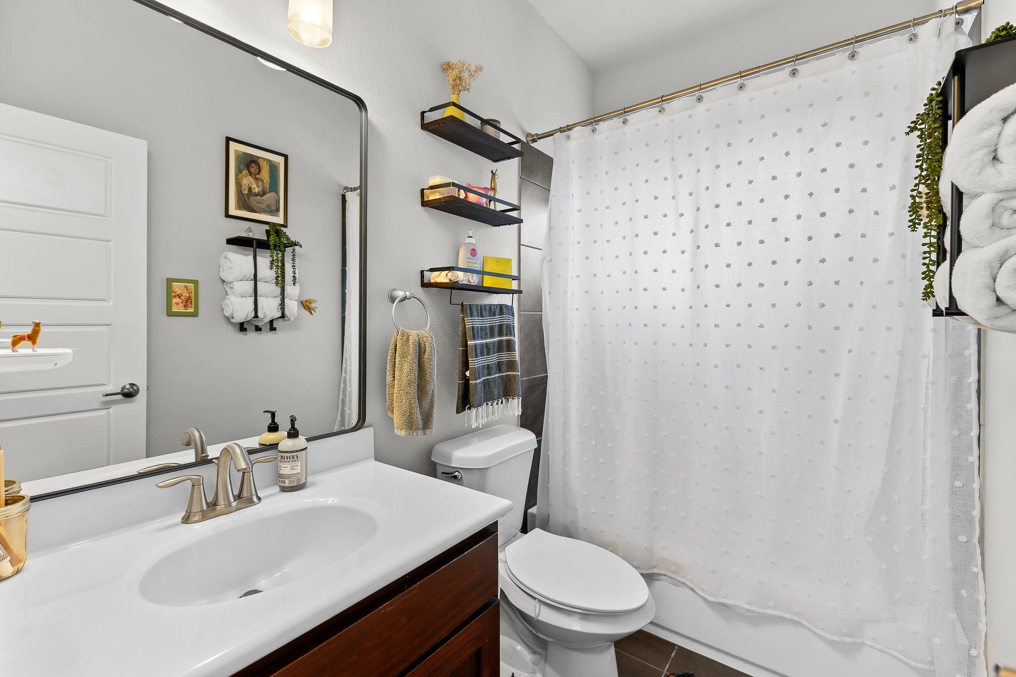 2617 Witsome LOOP # 46C