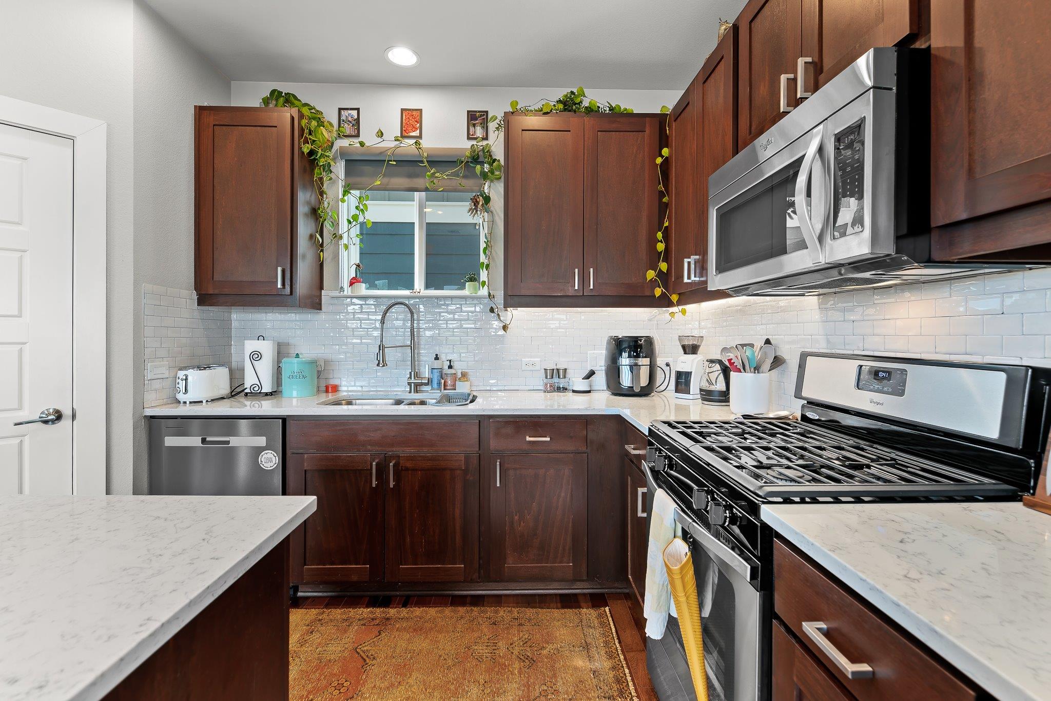 2617 Witsome LOOP # 46C