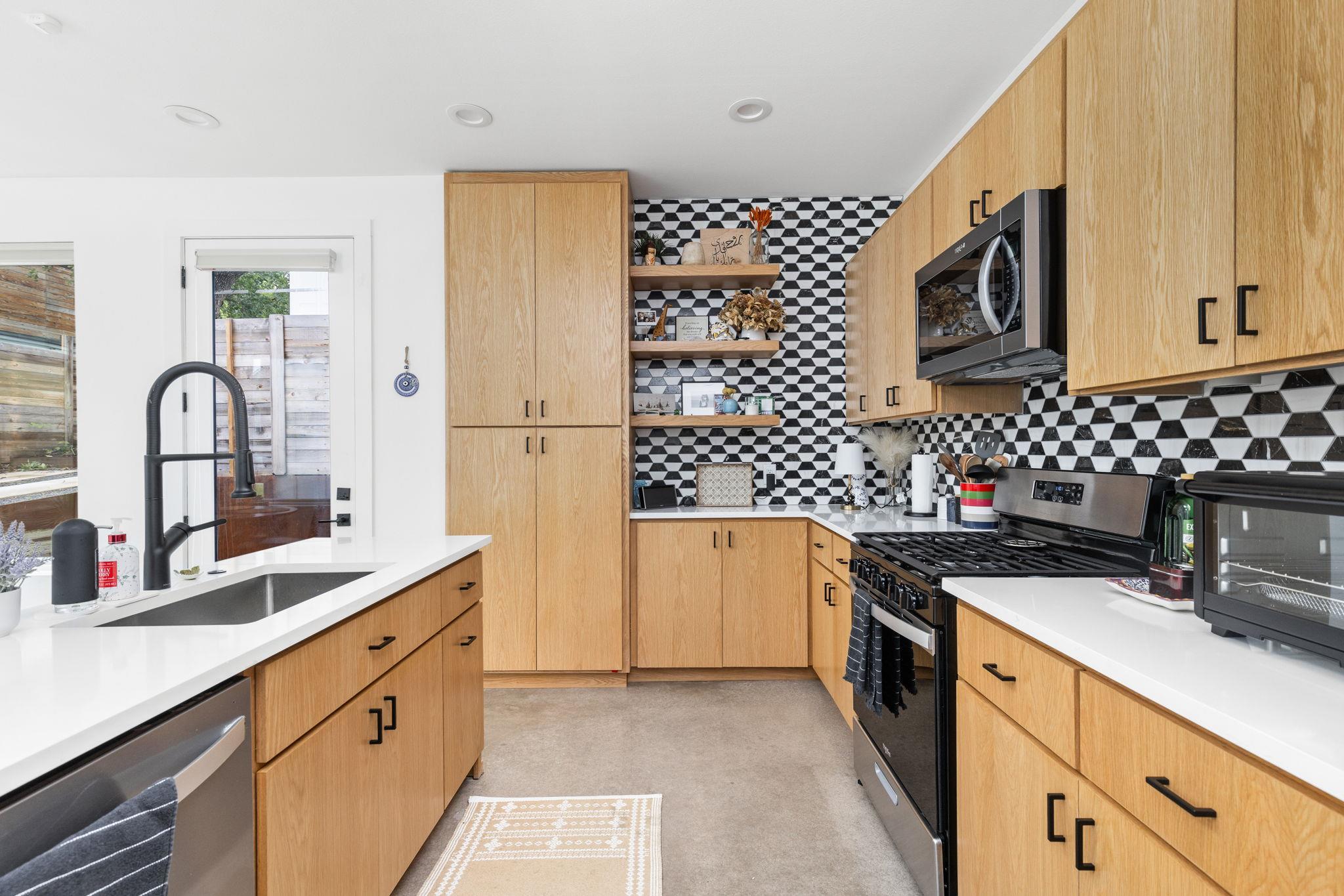 2919 East 13th