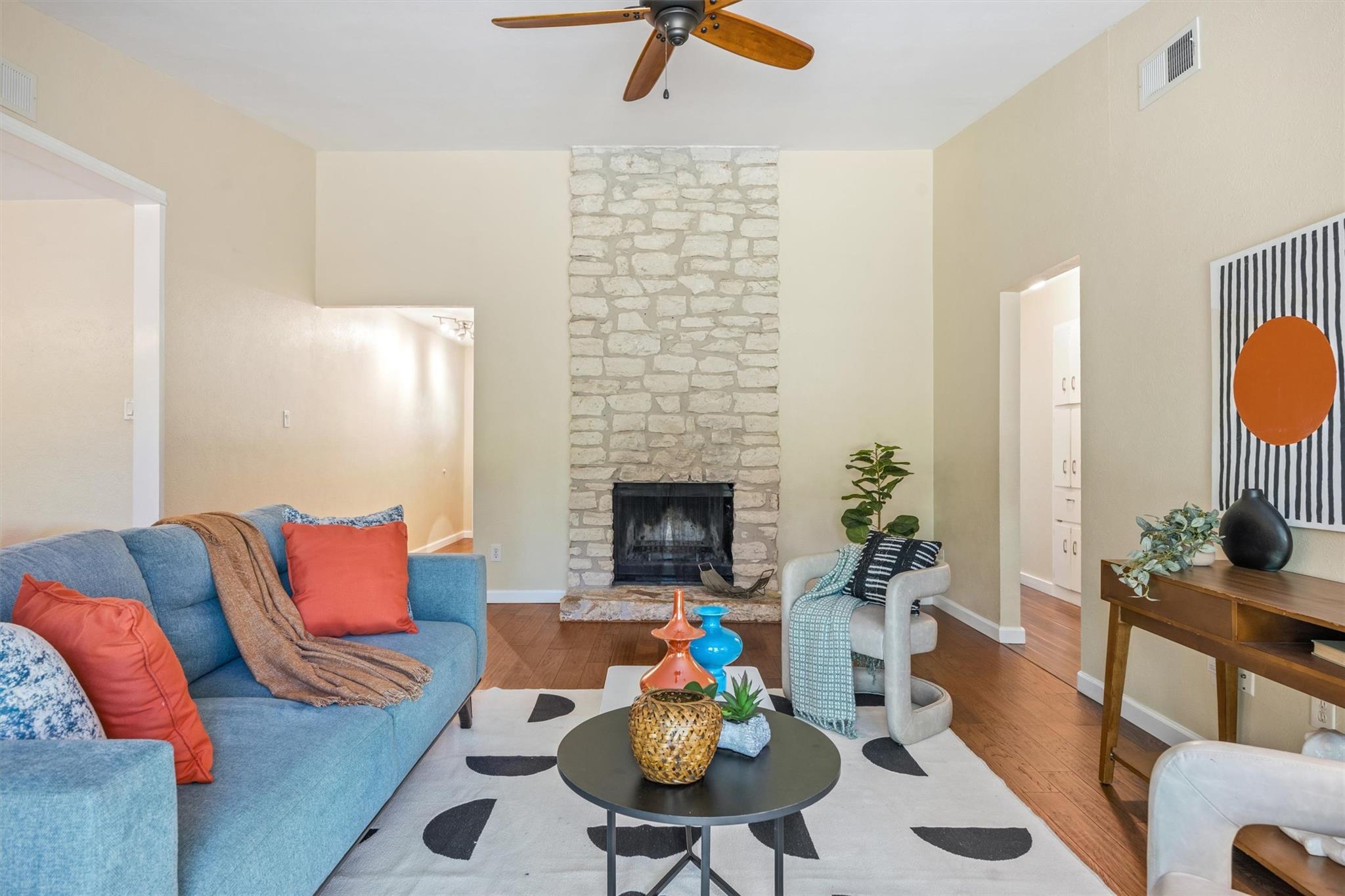 617 Blackberry DR