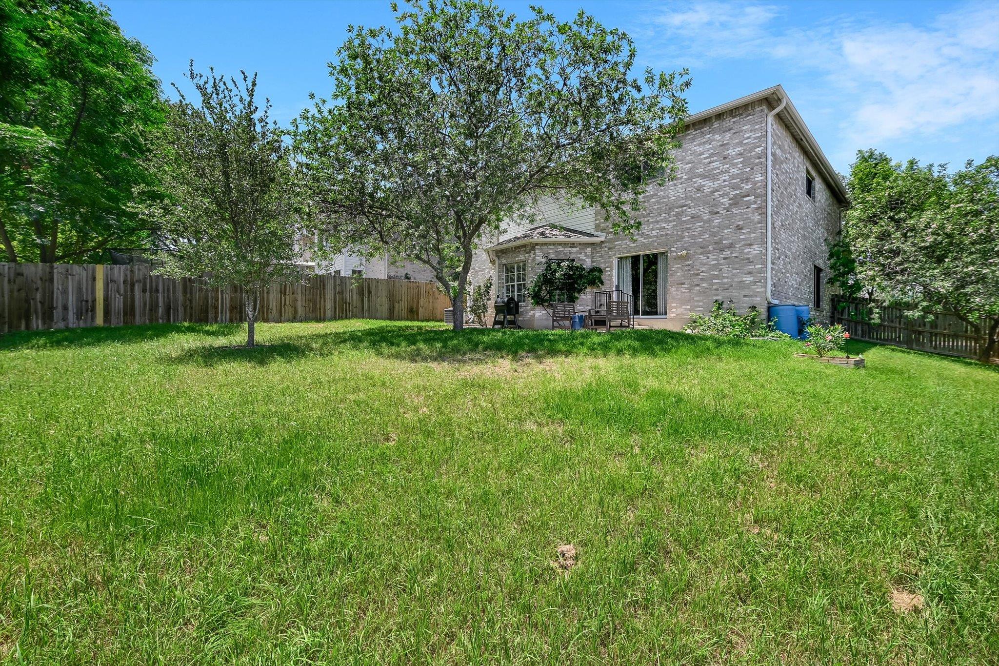 11201 Blairview LN