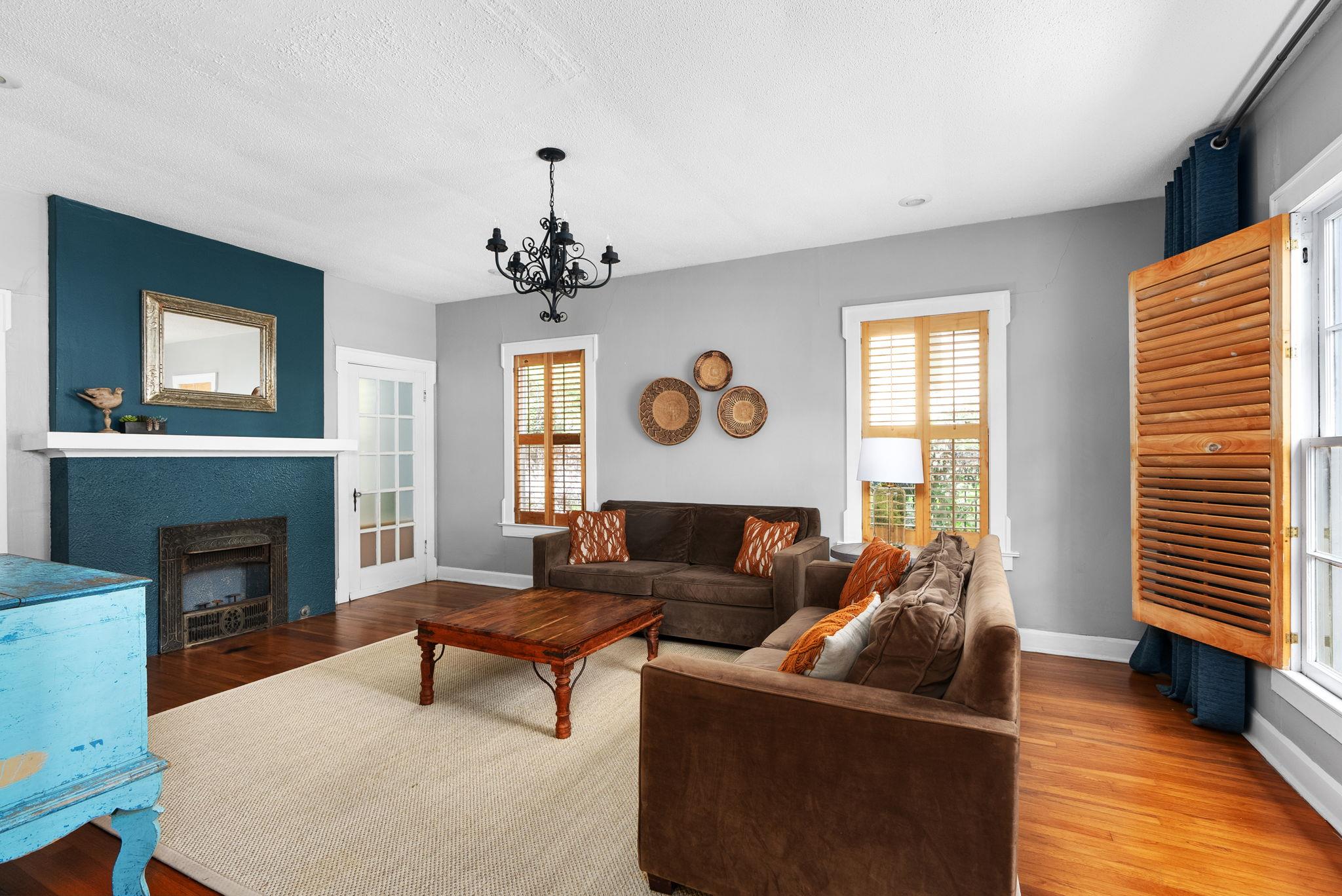 311 E 35th ST Unit: A/B/C
