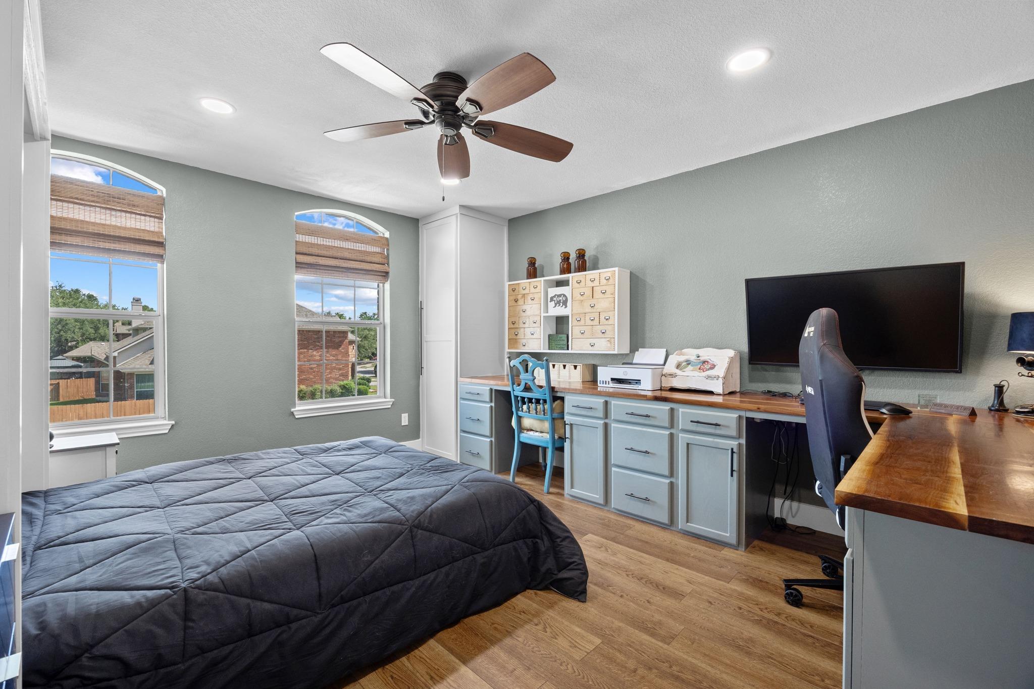 2587 Arbor DR