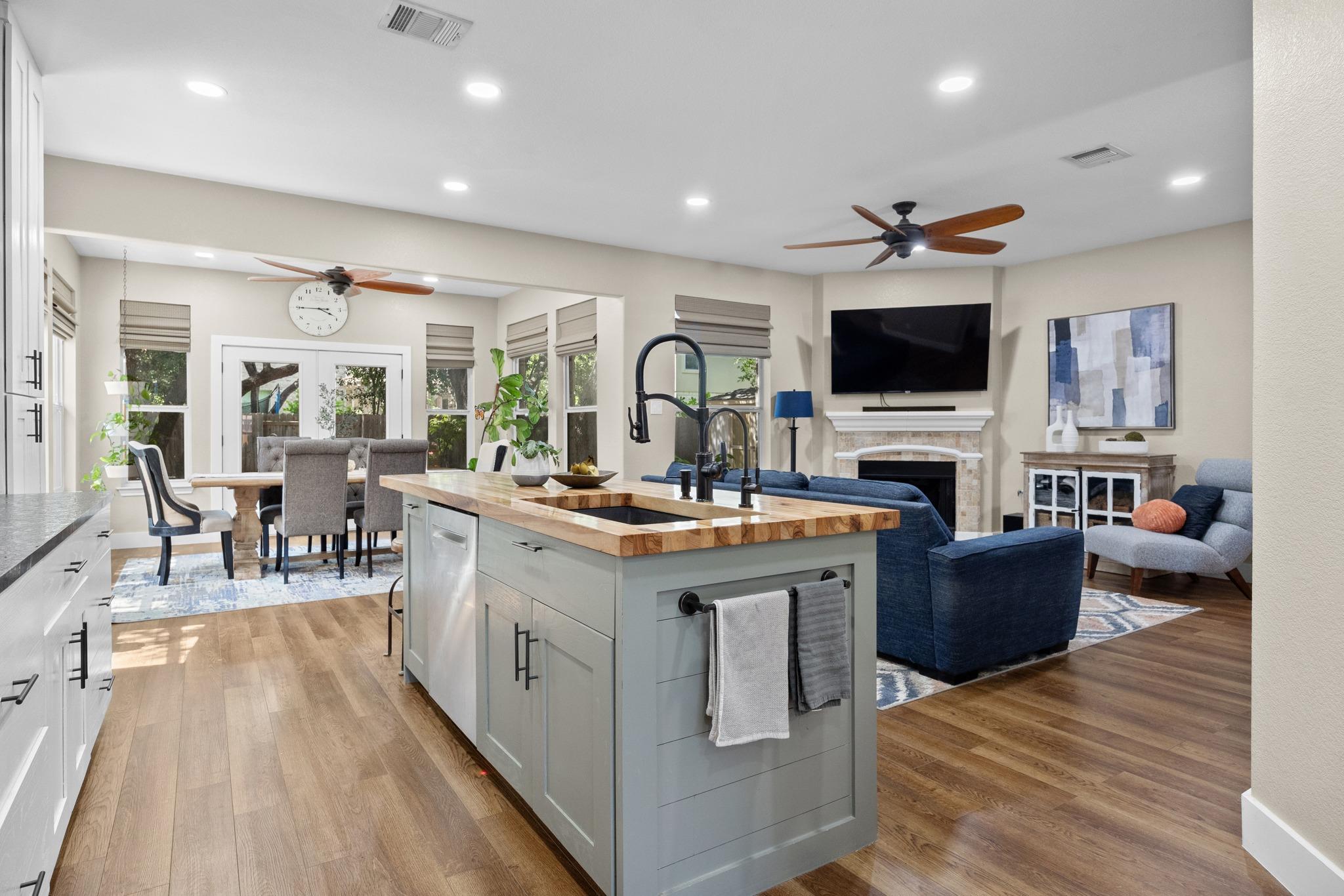 2587 Arbor DR