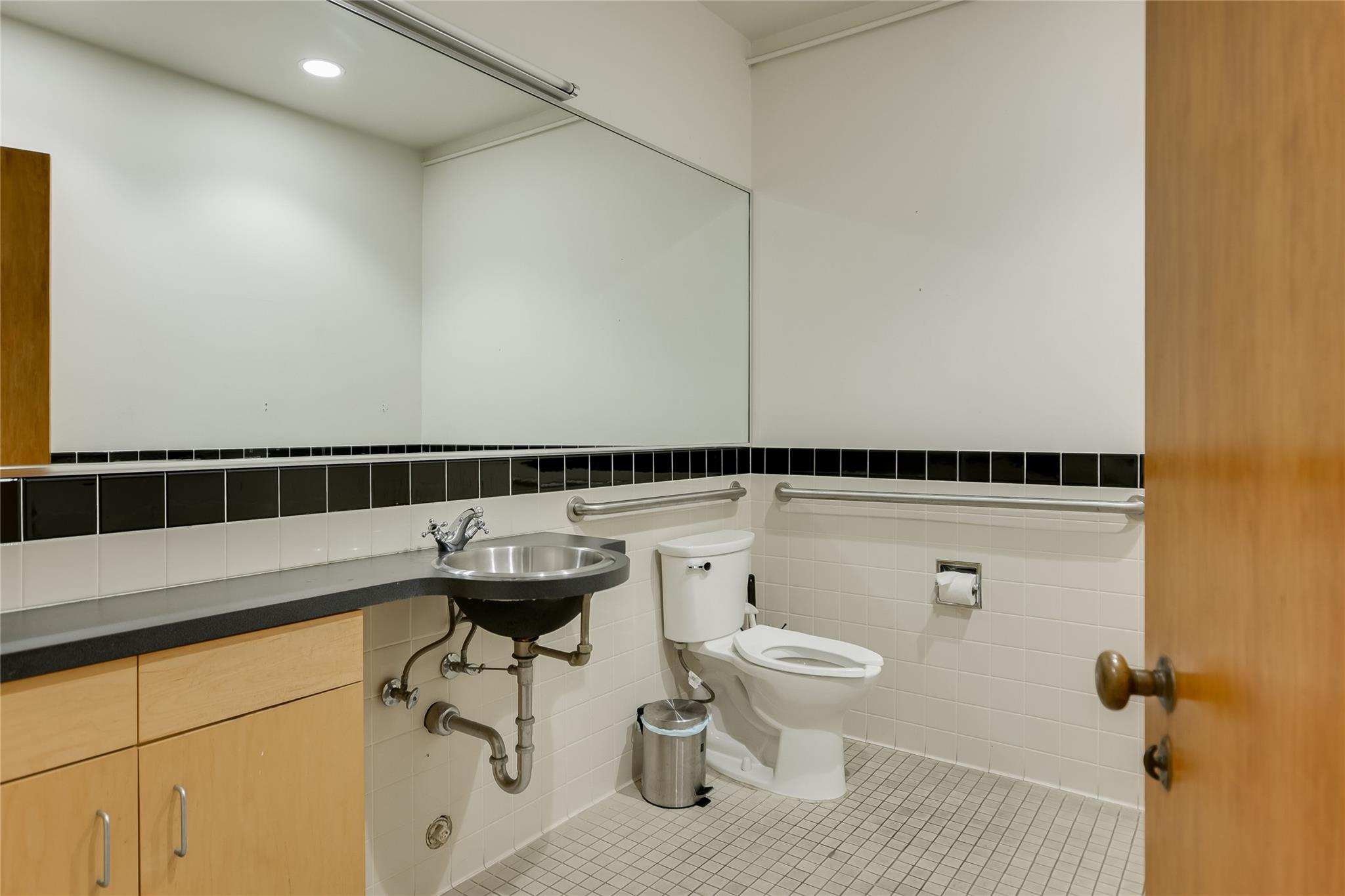 710 Colorado ST # 7E