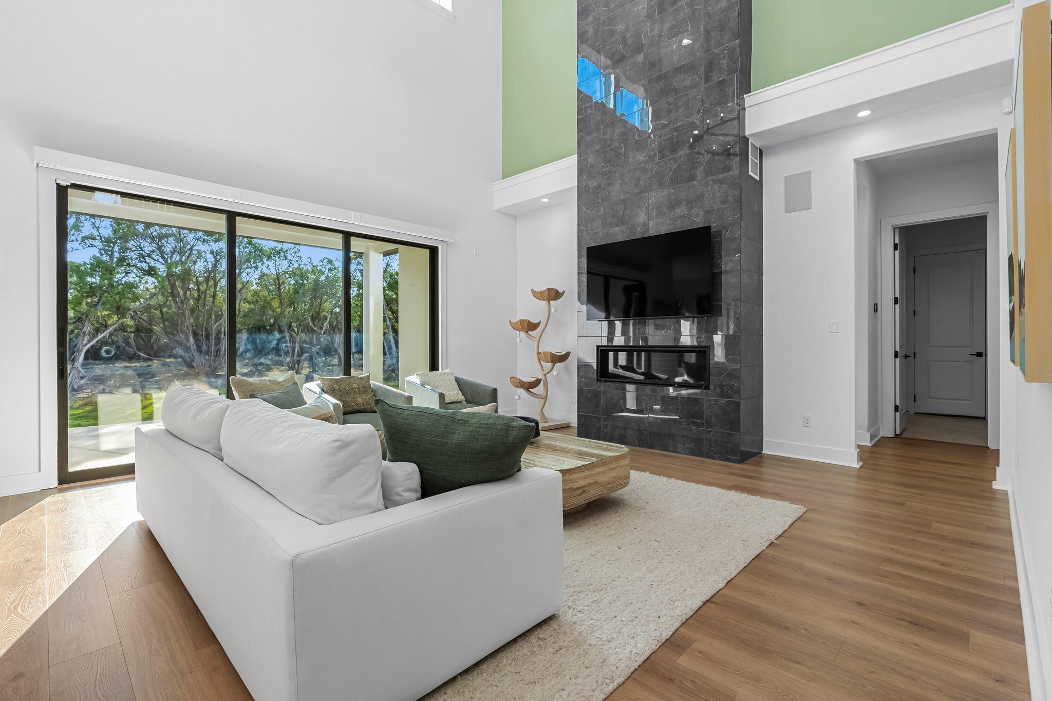 4612 Destination WAY