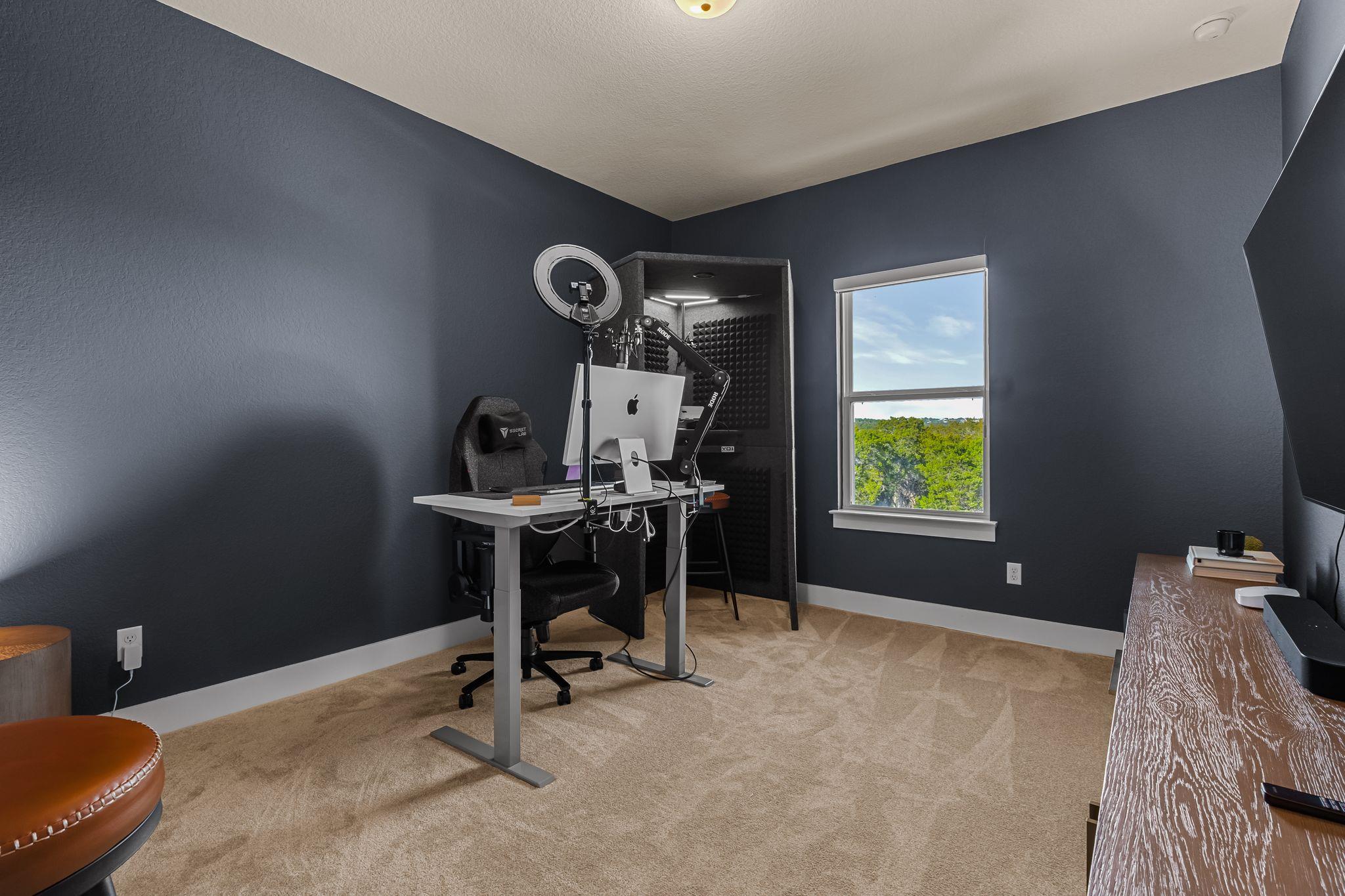 4612 Destination WAY