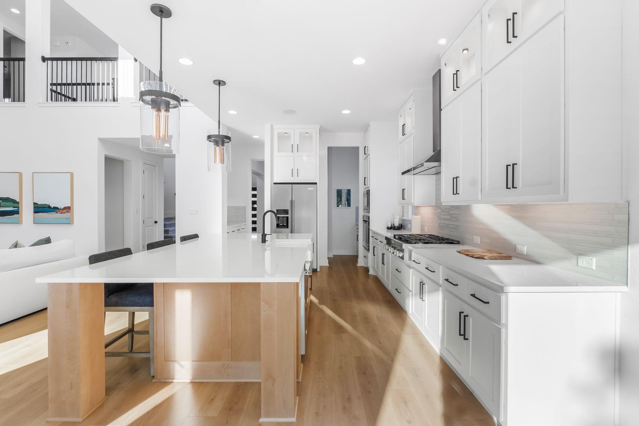 4612 Destination WAY