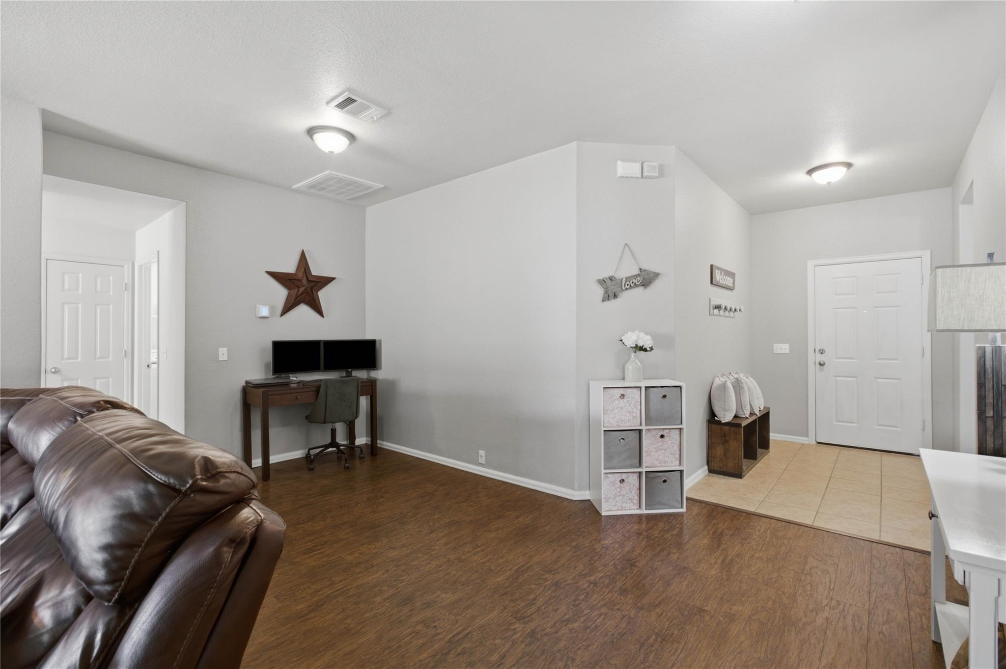 664 Hometown PKWY