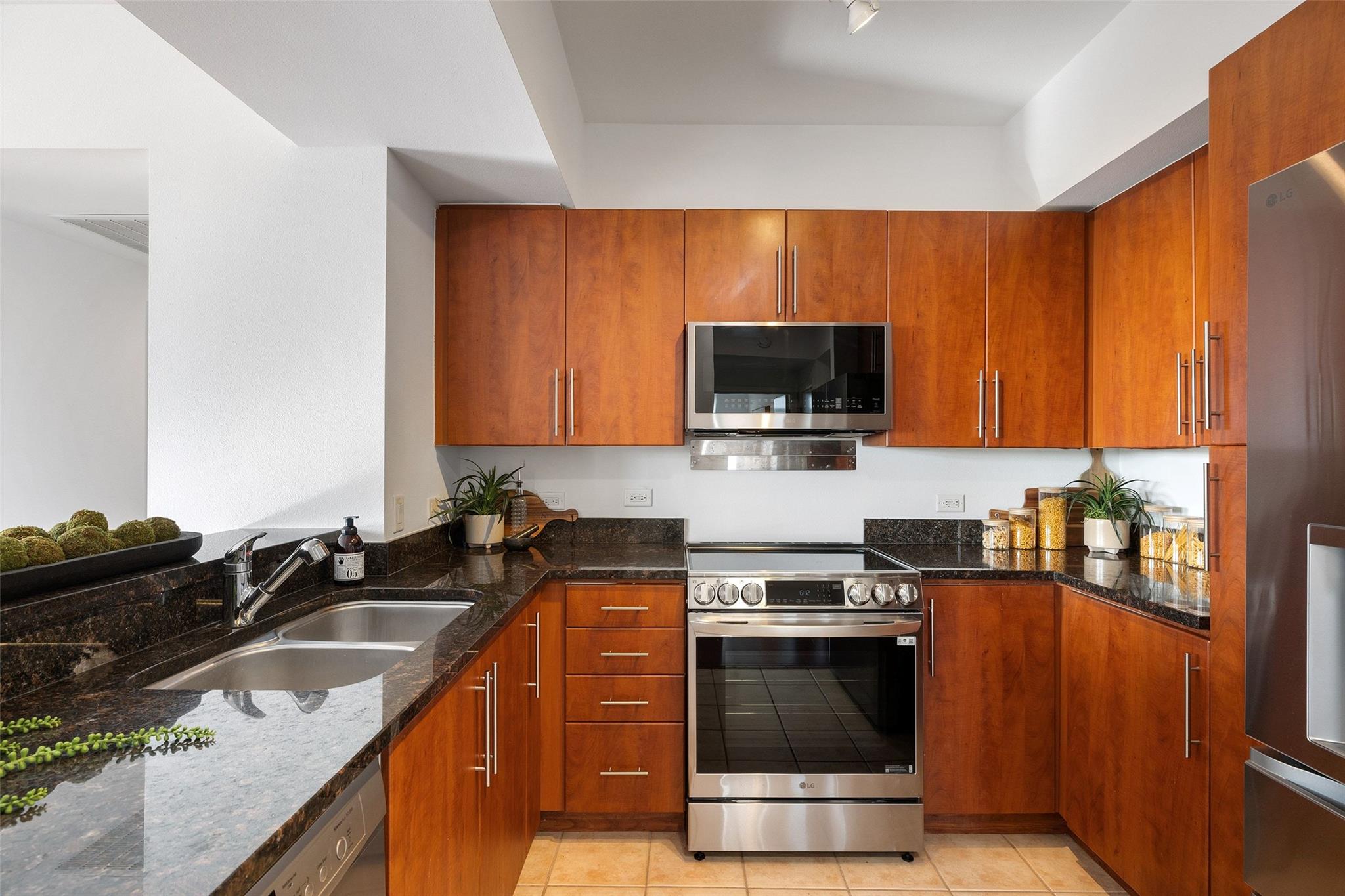 54 Rainey ST # 502