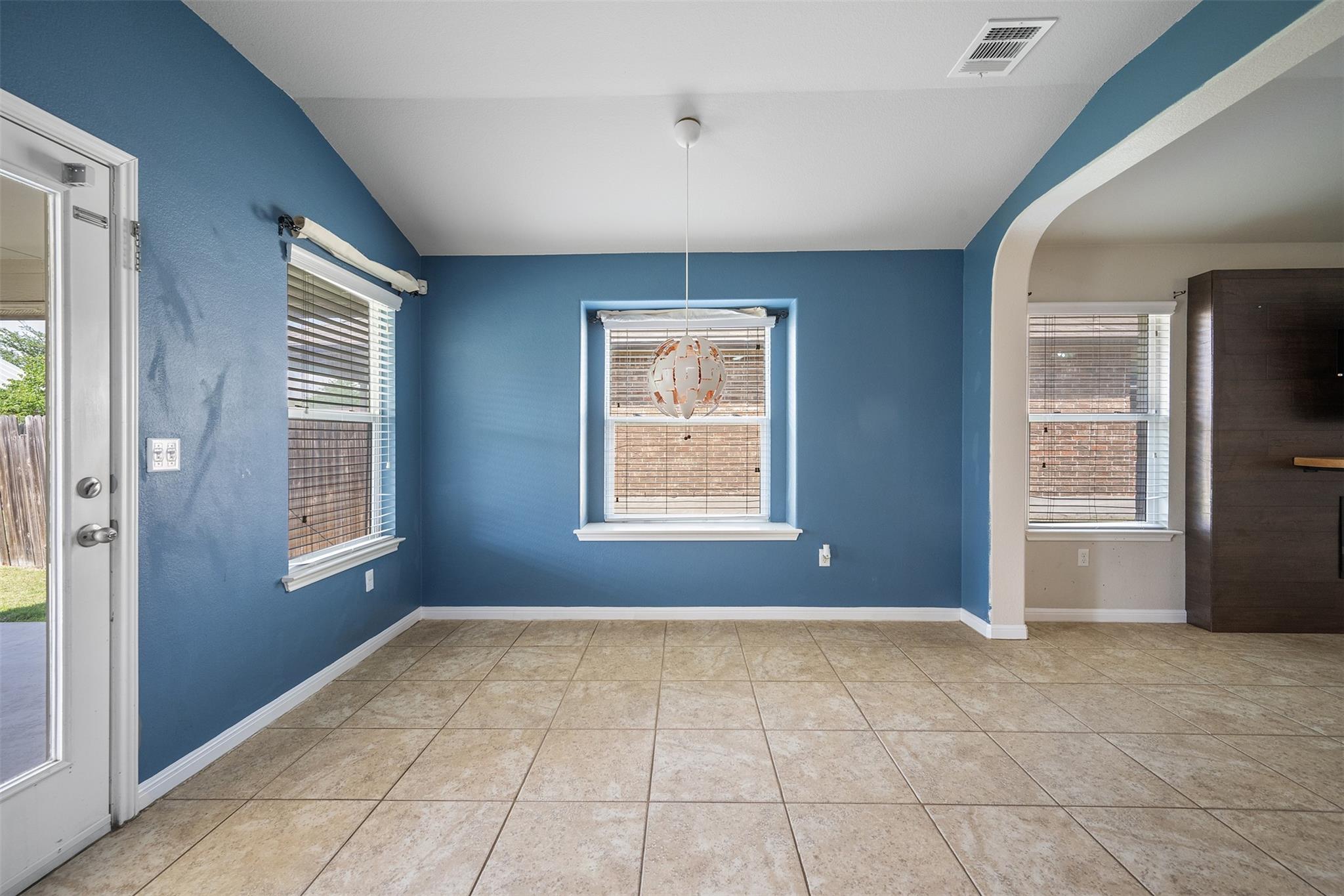 131 Kingfisher LN