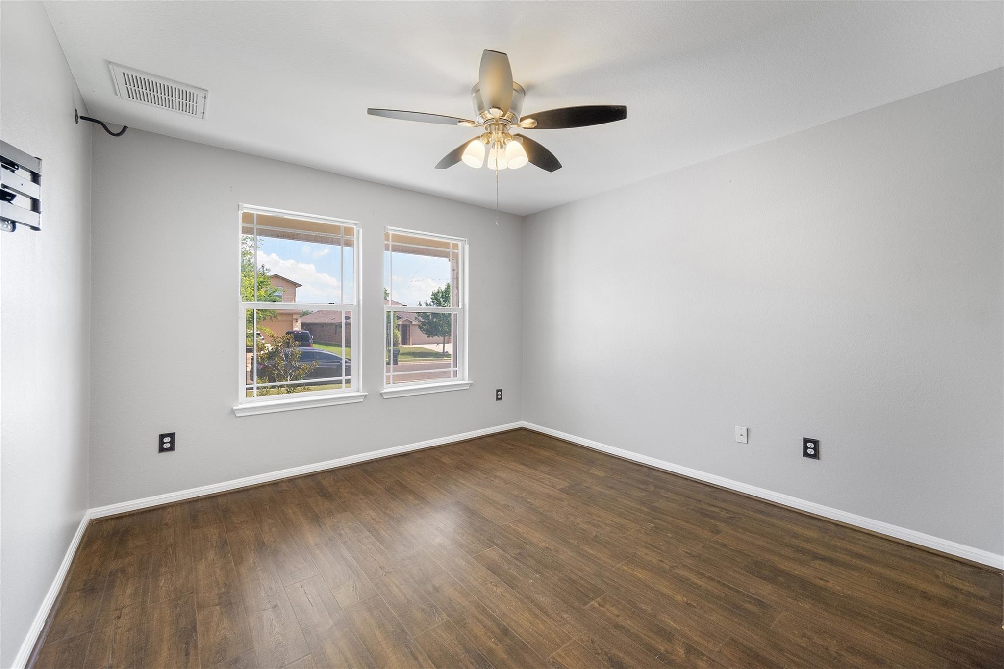 131 Kingfisher LN