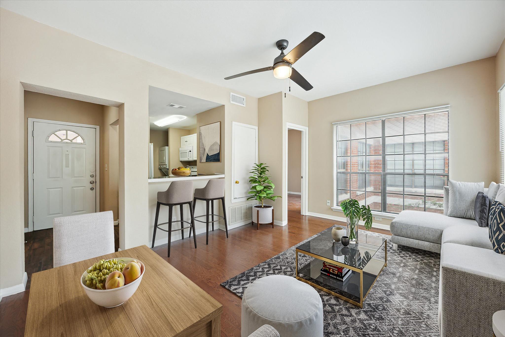 712 W 21 ST # 202