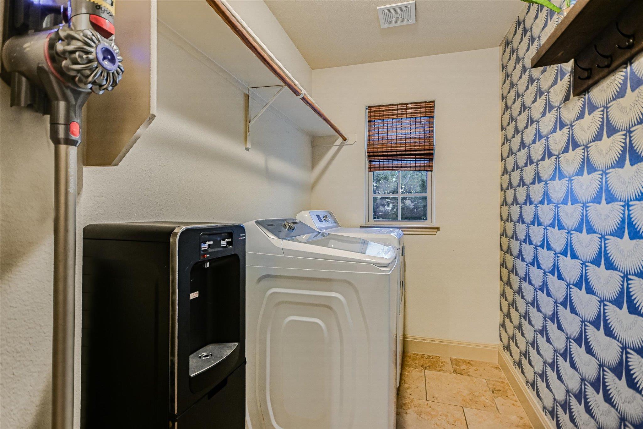 36 RIDGEWOOD CIR