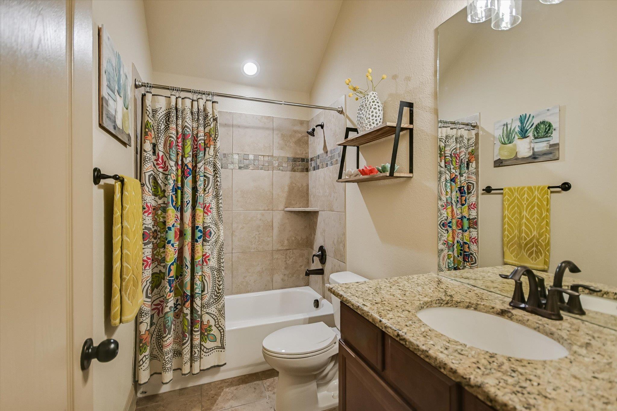 36 RIDGEWOOD CIR