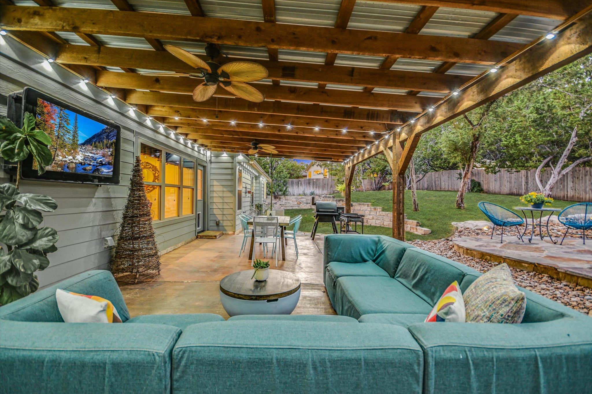 36 RIDGEWOOD CIR