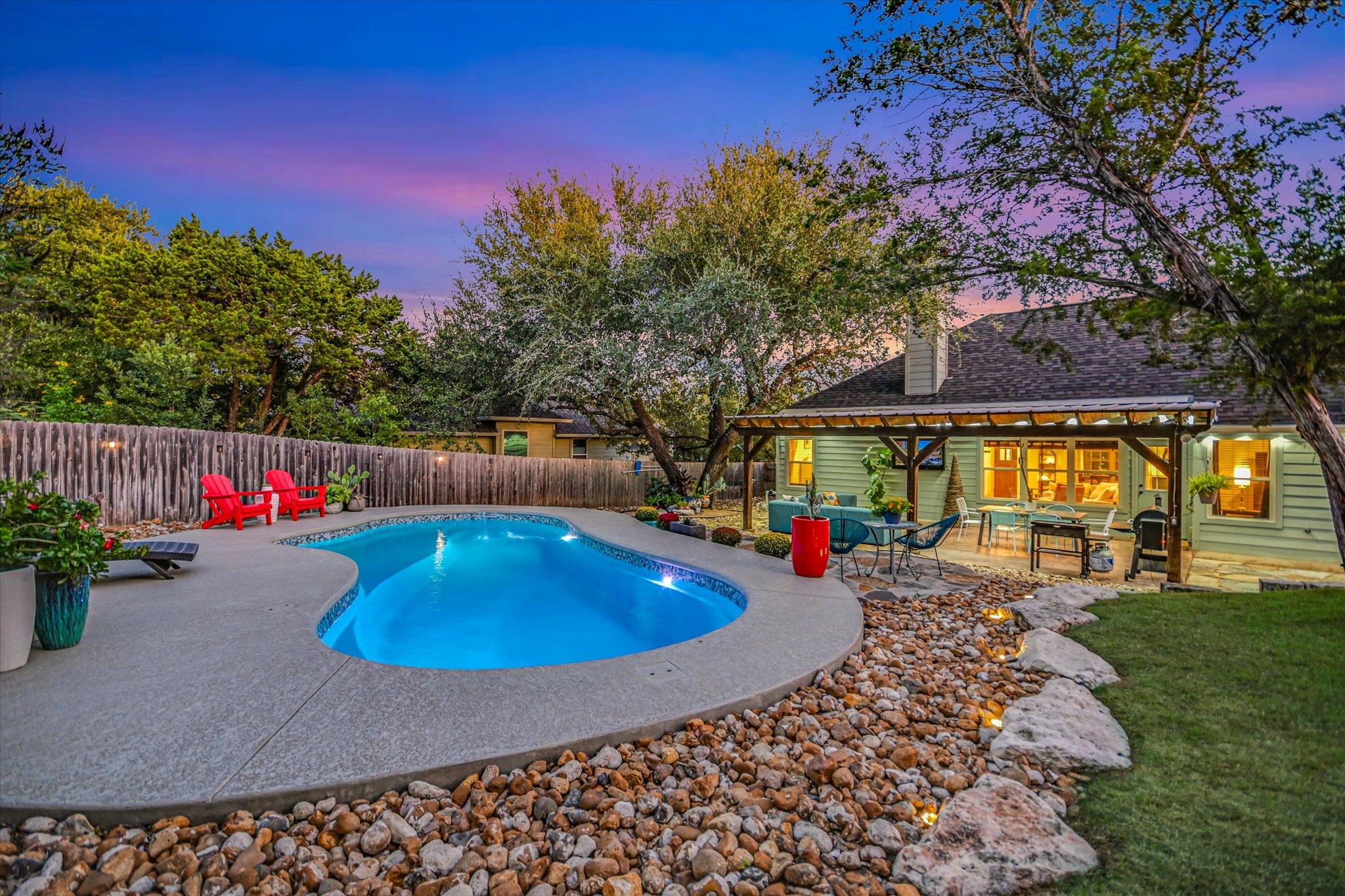 36 RIDGEWOOD CIR