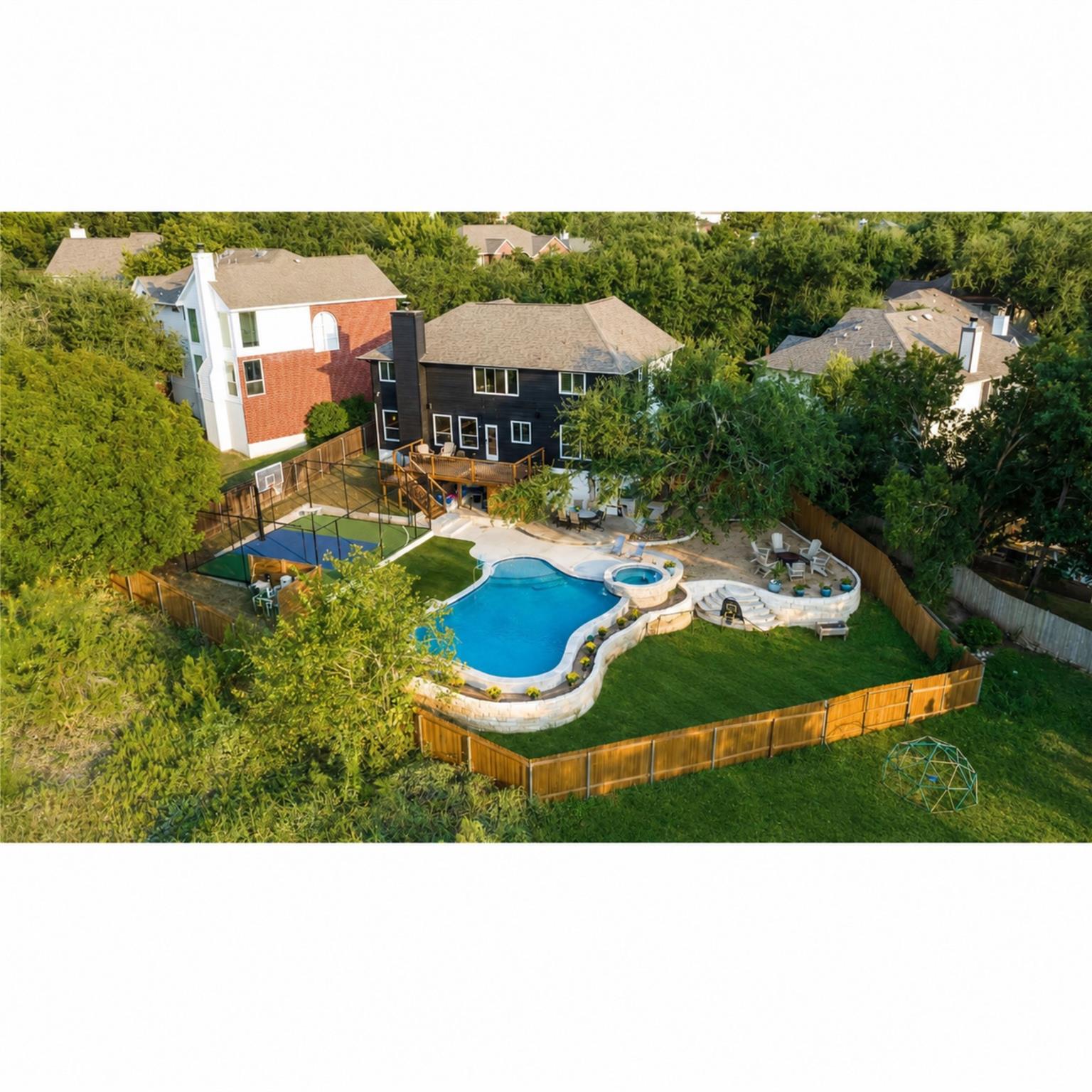 2204 Rimrock DR