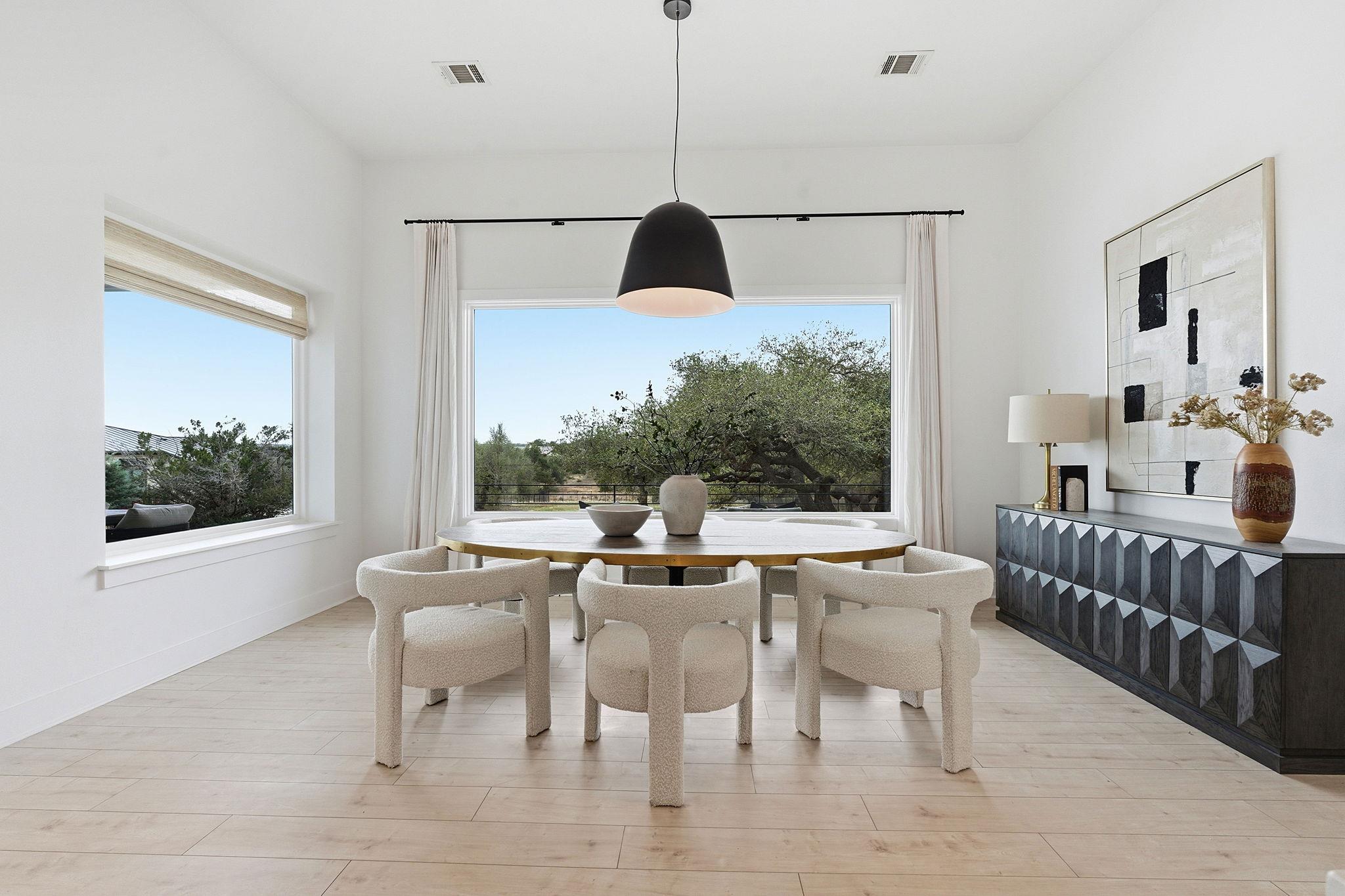 8400 Lakewood Ridge CV