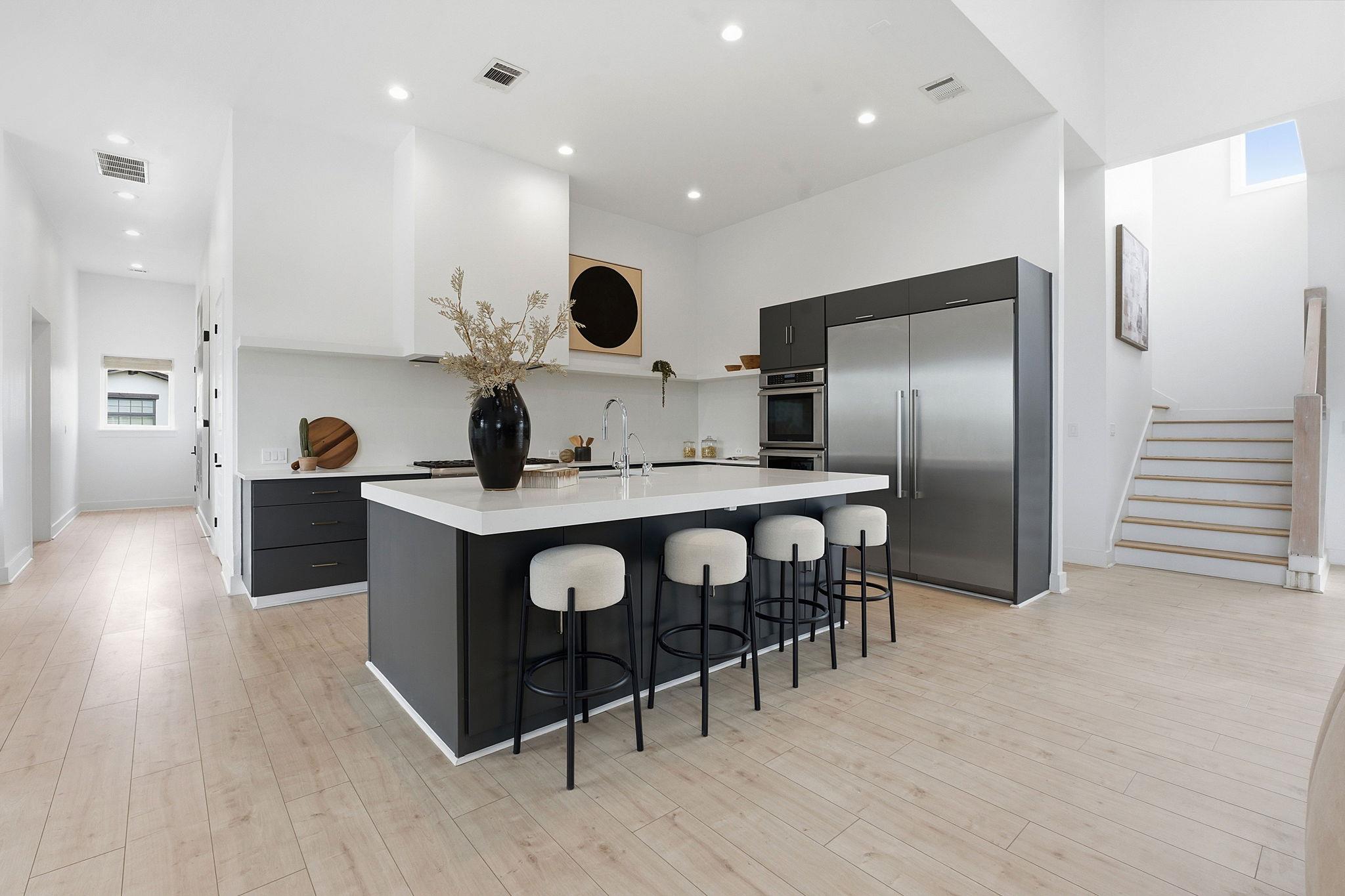 8400 Lakewood Ridge CV