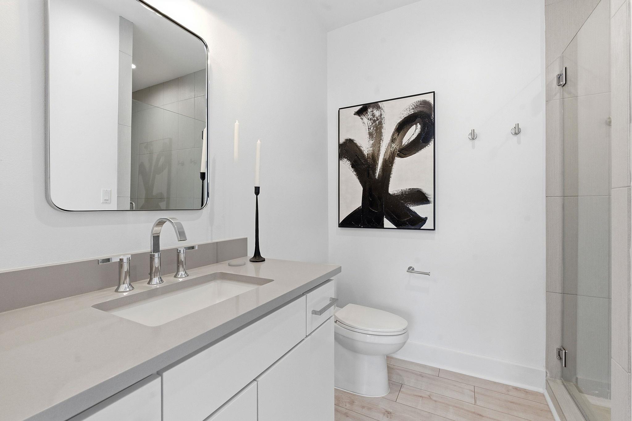 8400 Lakewood Ridge CV