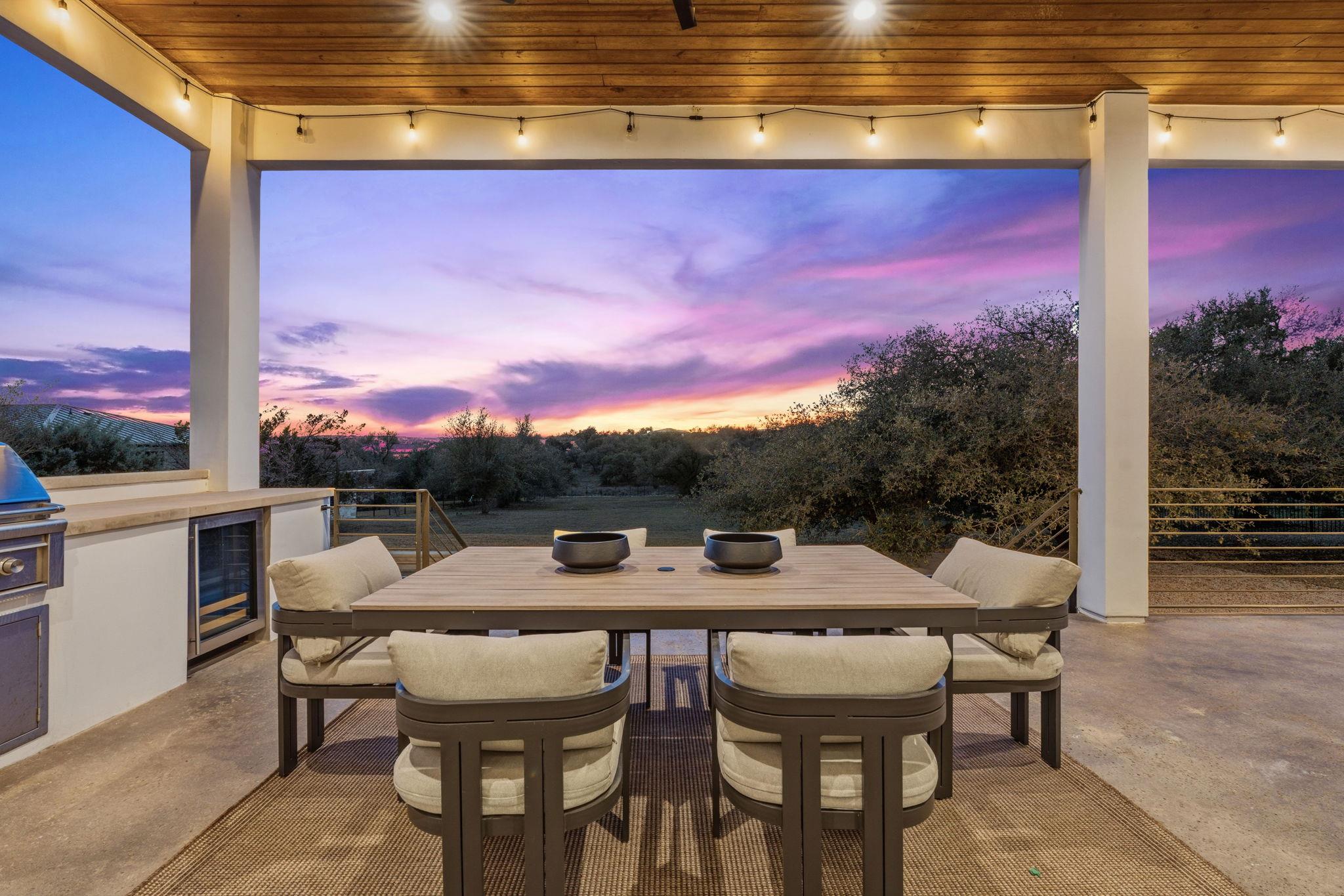 8400 Lakewood Ridge CV