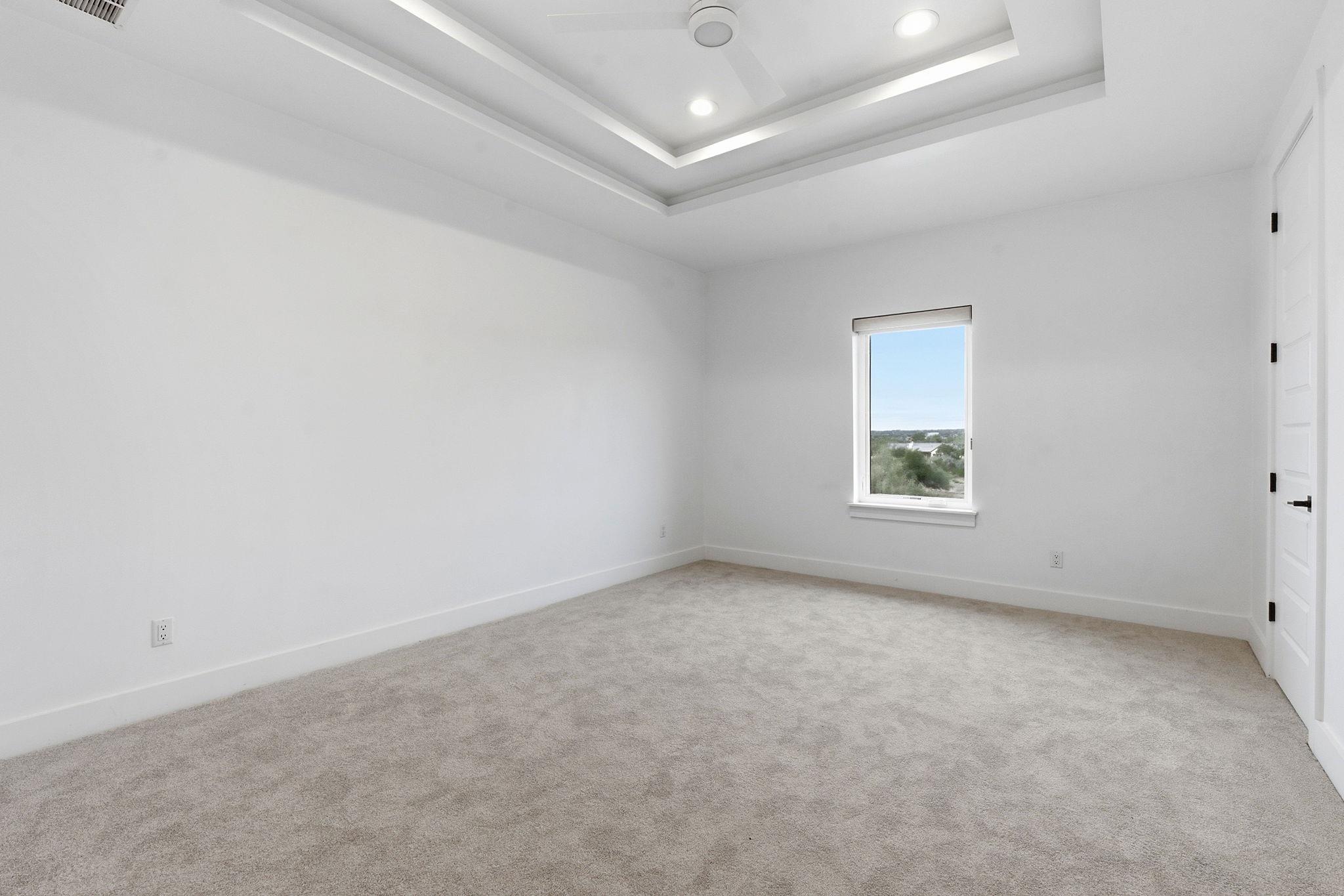 8400 Lakewood Ridge CV