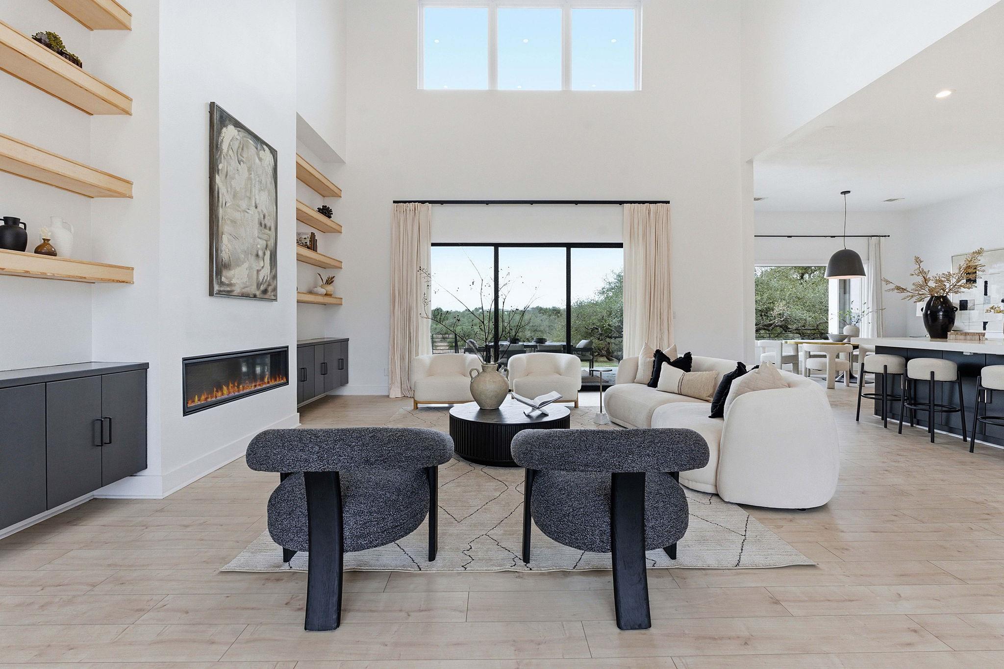 8400 Lakewood Ridge CV