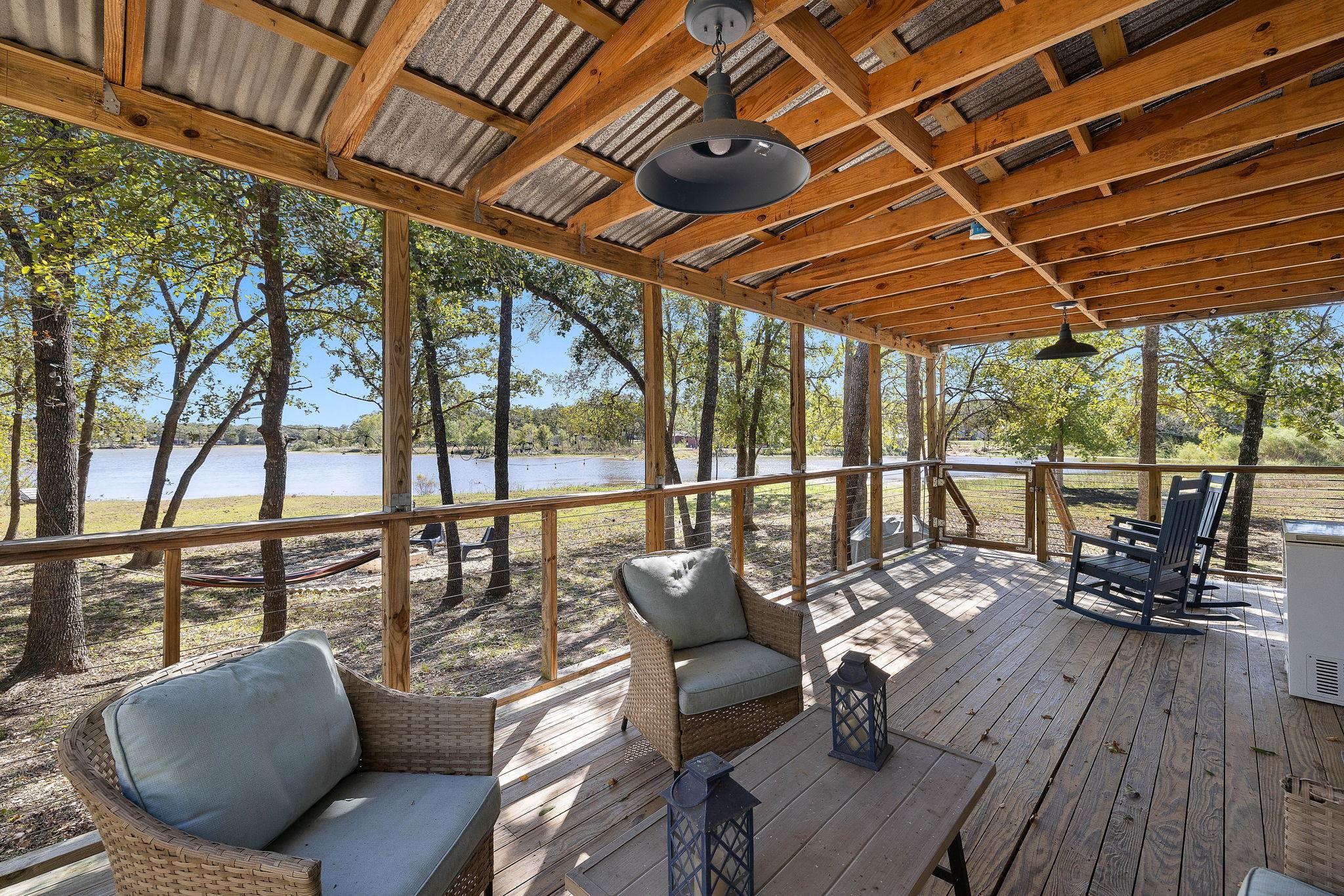 131 Moccasin Bend DR