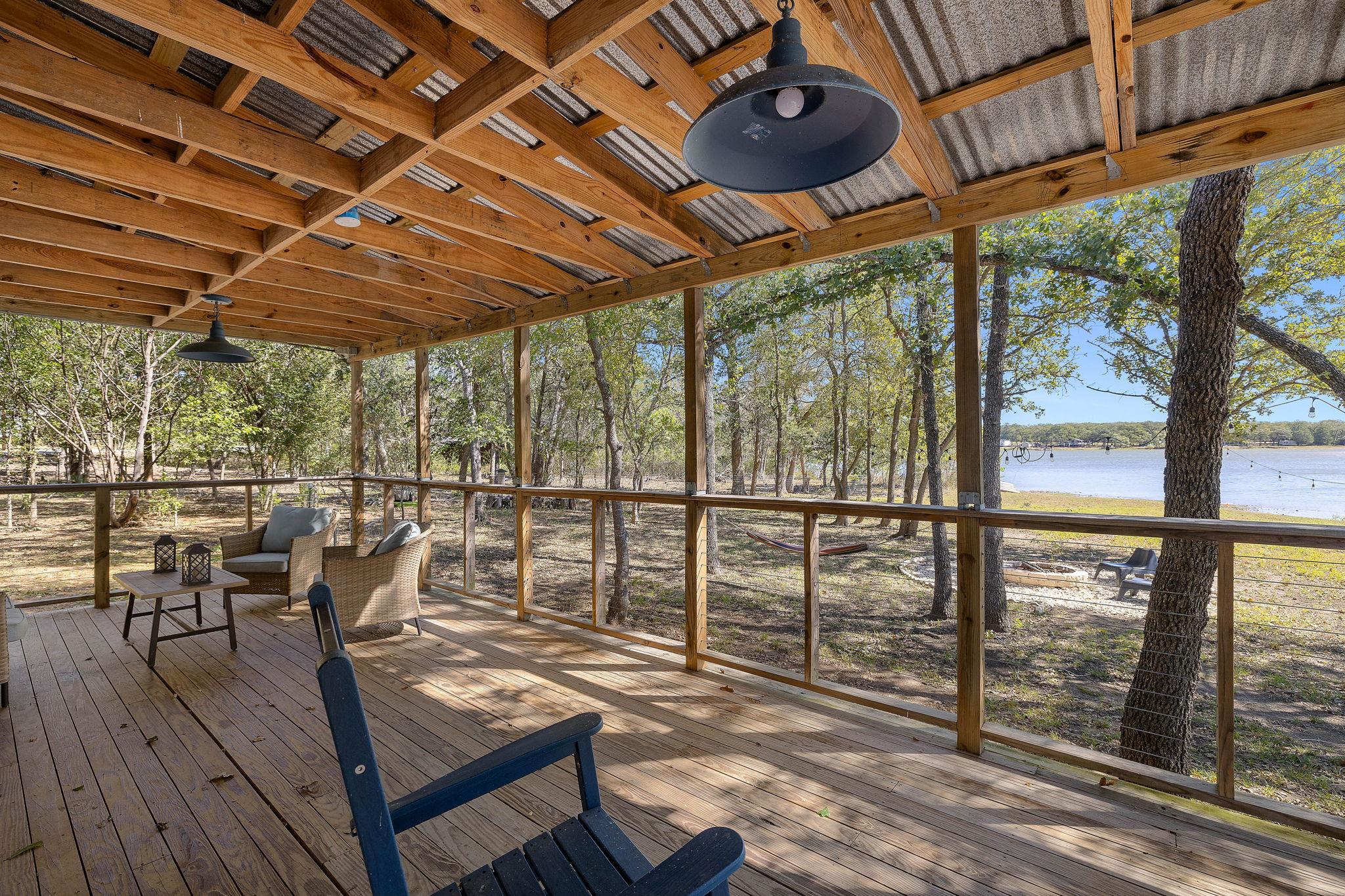 131 Moccasin Bend DR