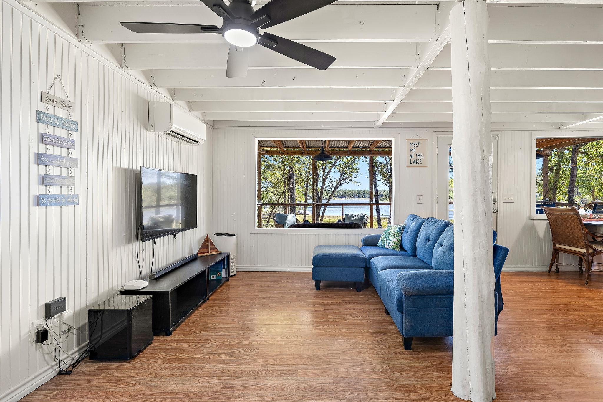 131 Moccasin Bend DR