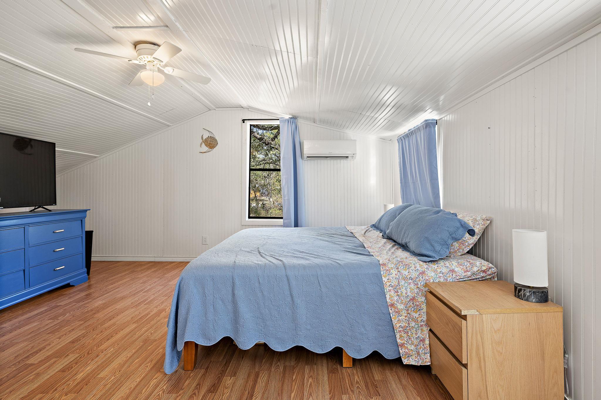 131 Moccasin Bend DR