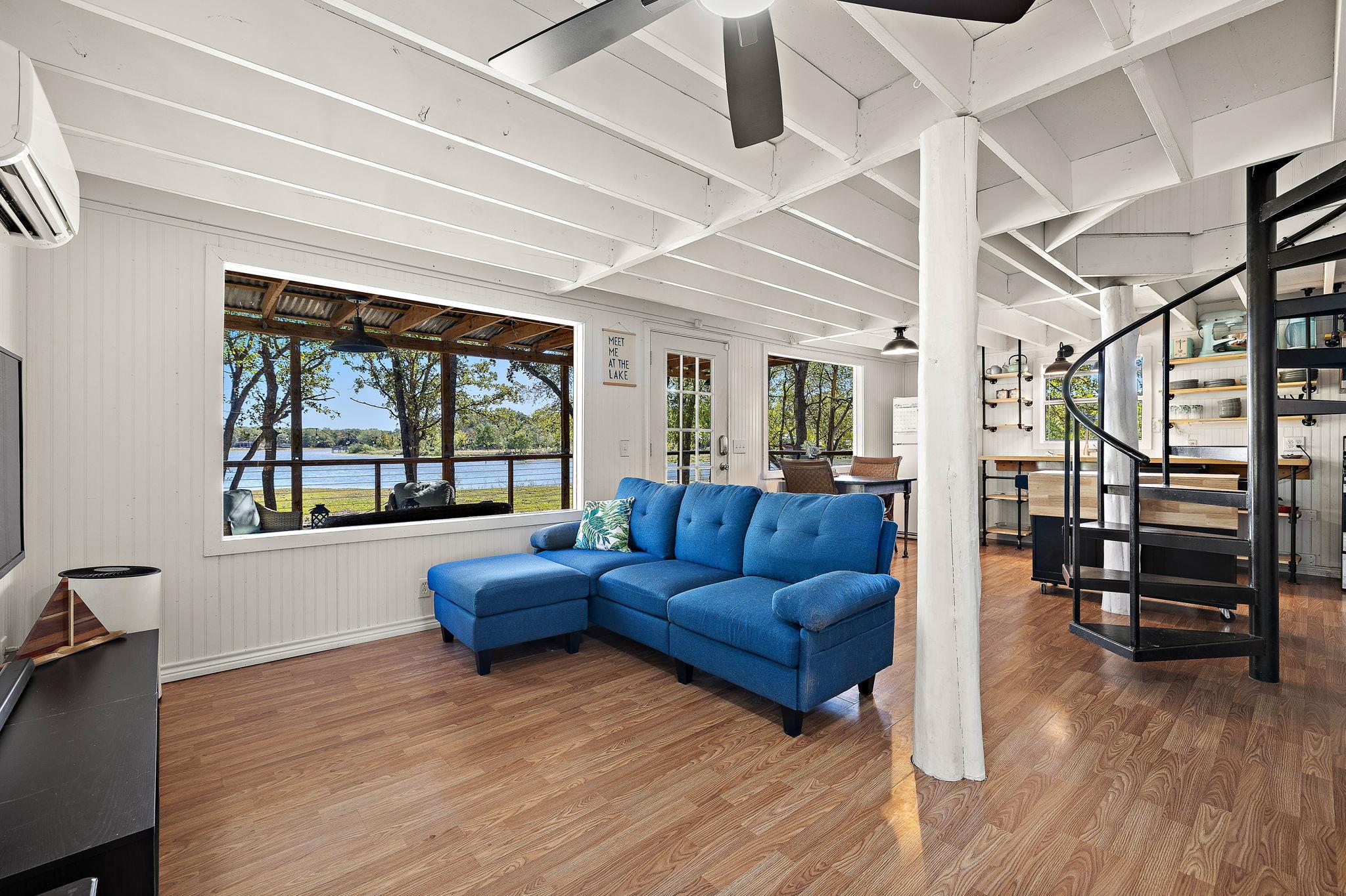 131 Moccasin Bend DR