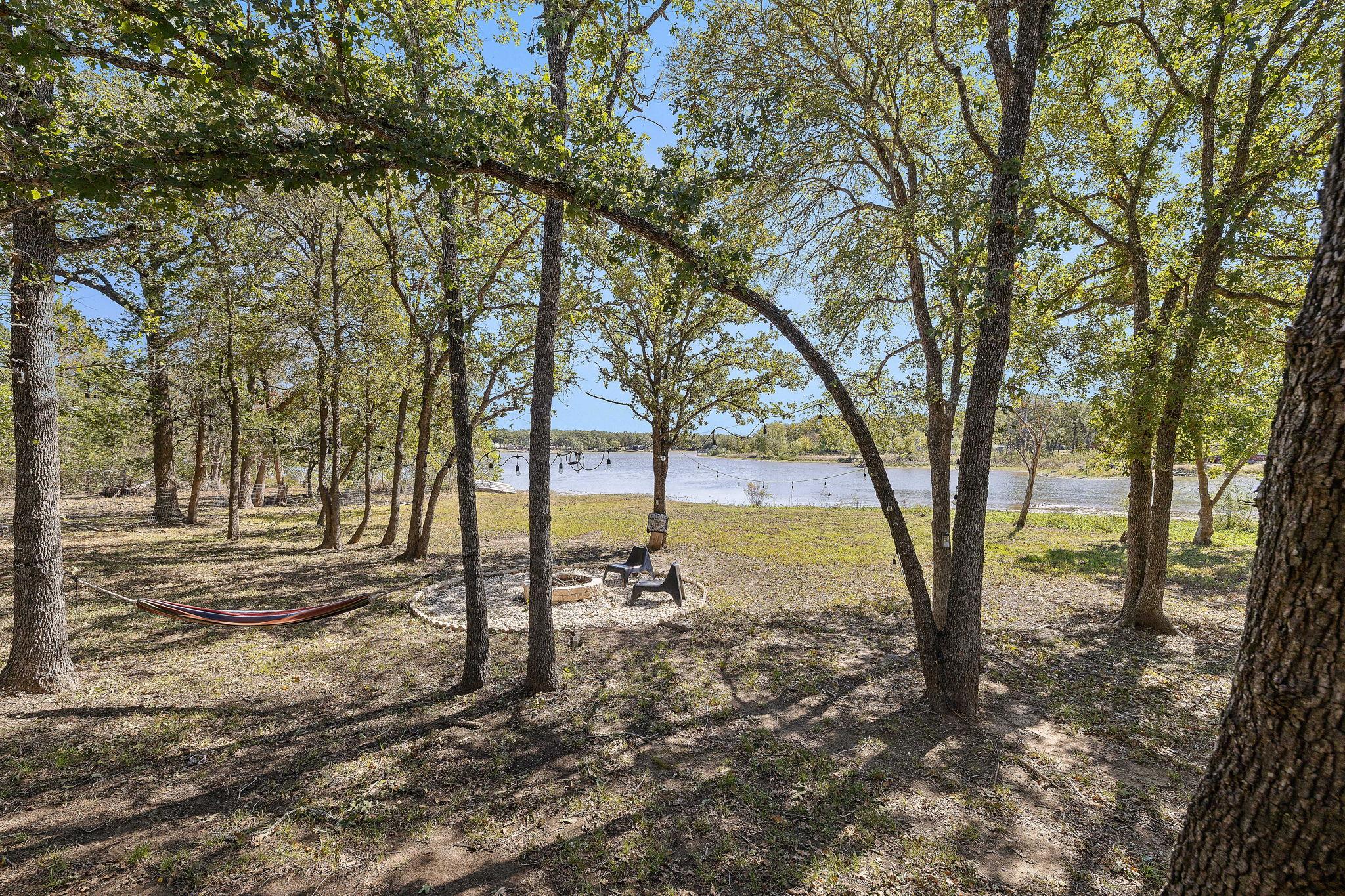 131 Moccasin Bend DR