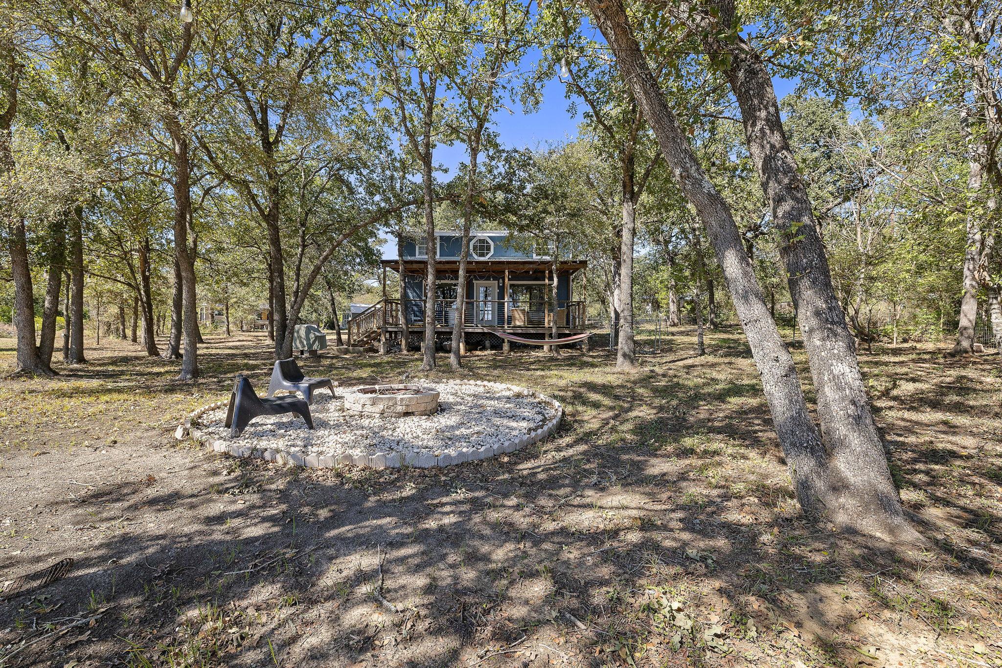 131 Moccasin Bend DR