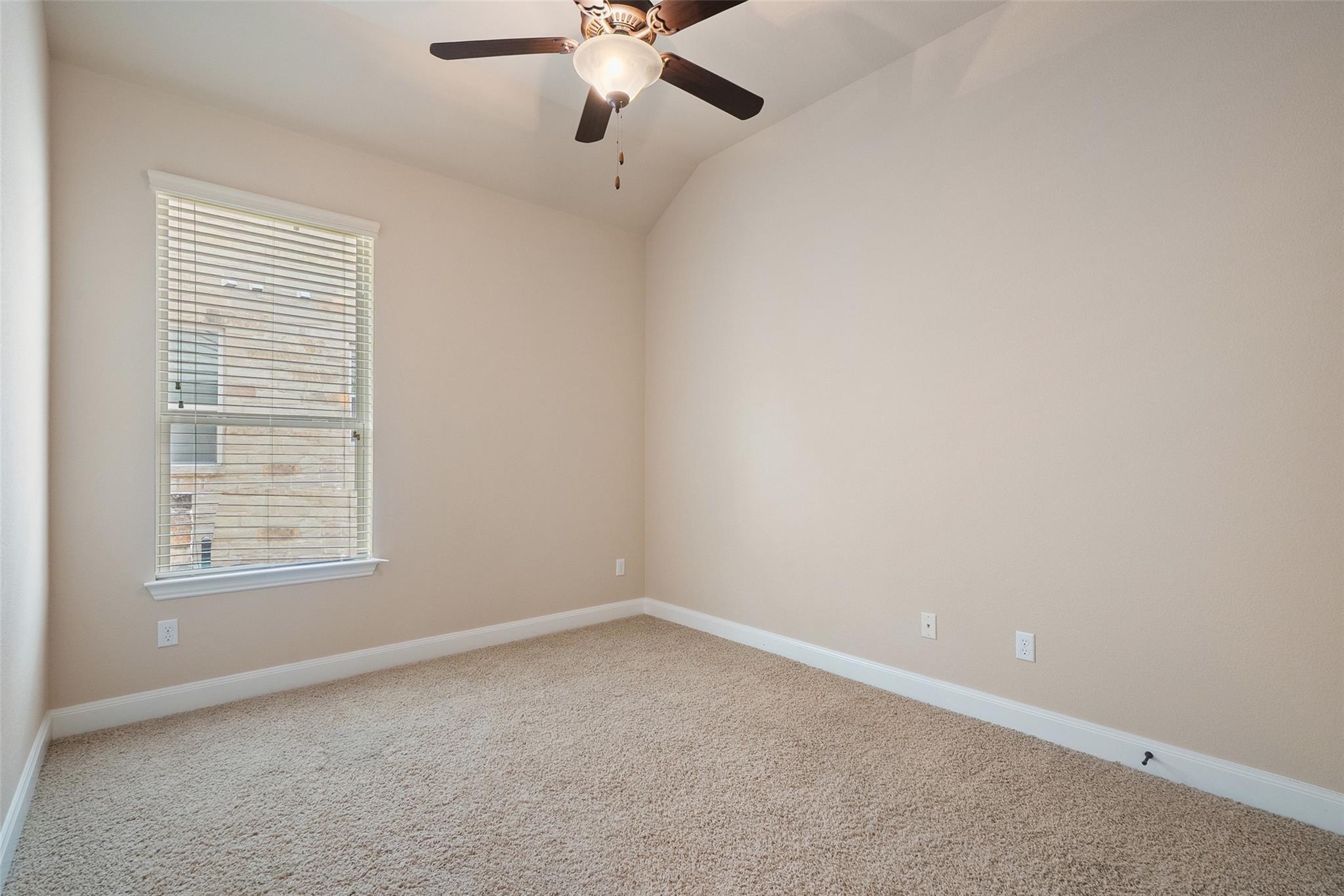 209 Maxwell WAY