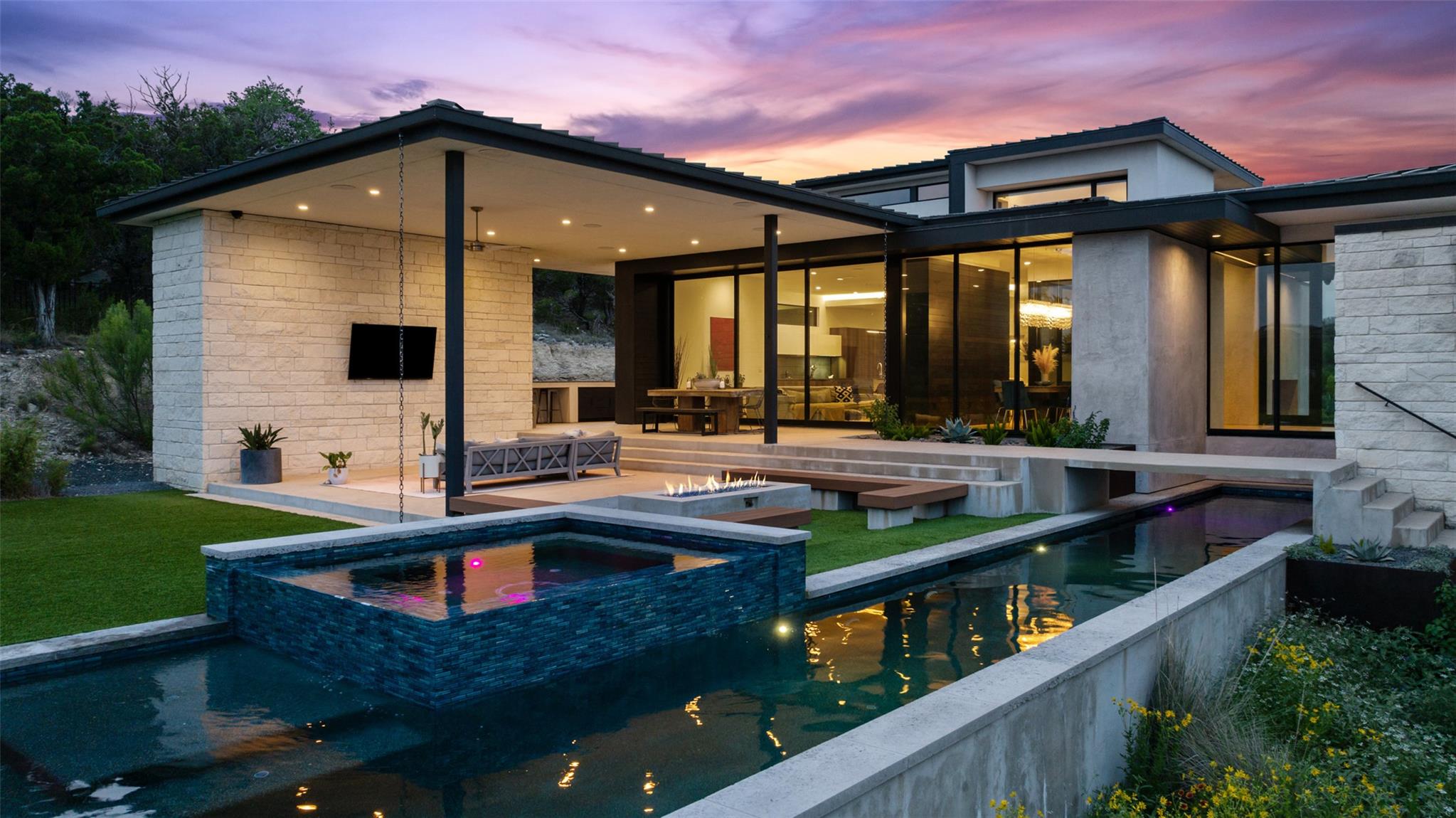 4202 Serene Hills DR