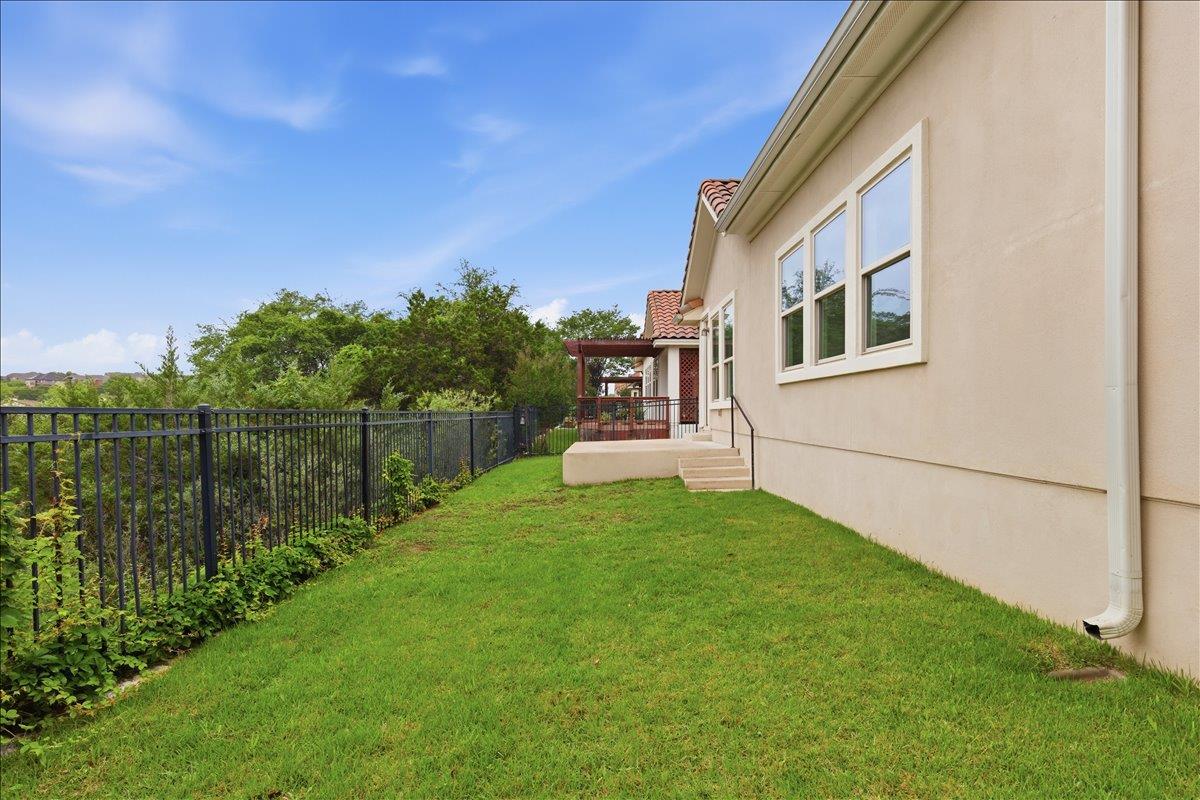 12221 Fairway CV
