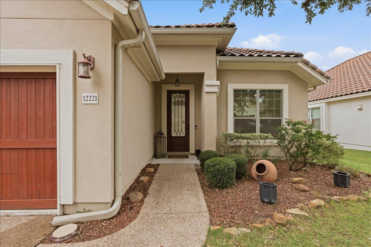 12221 Fairway CV