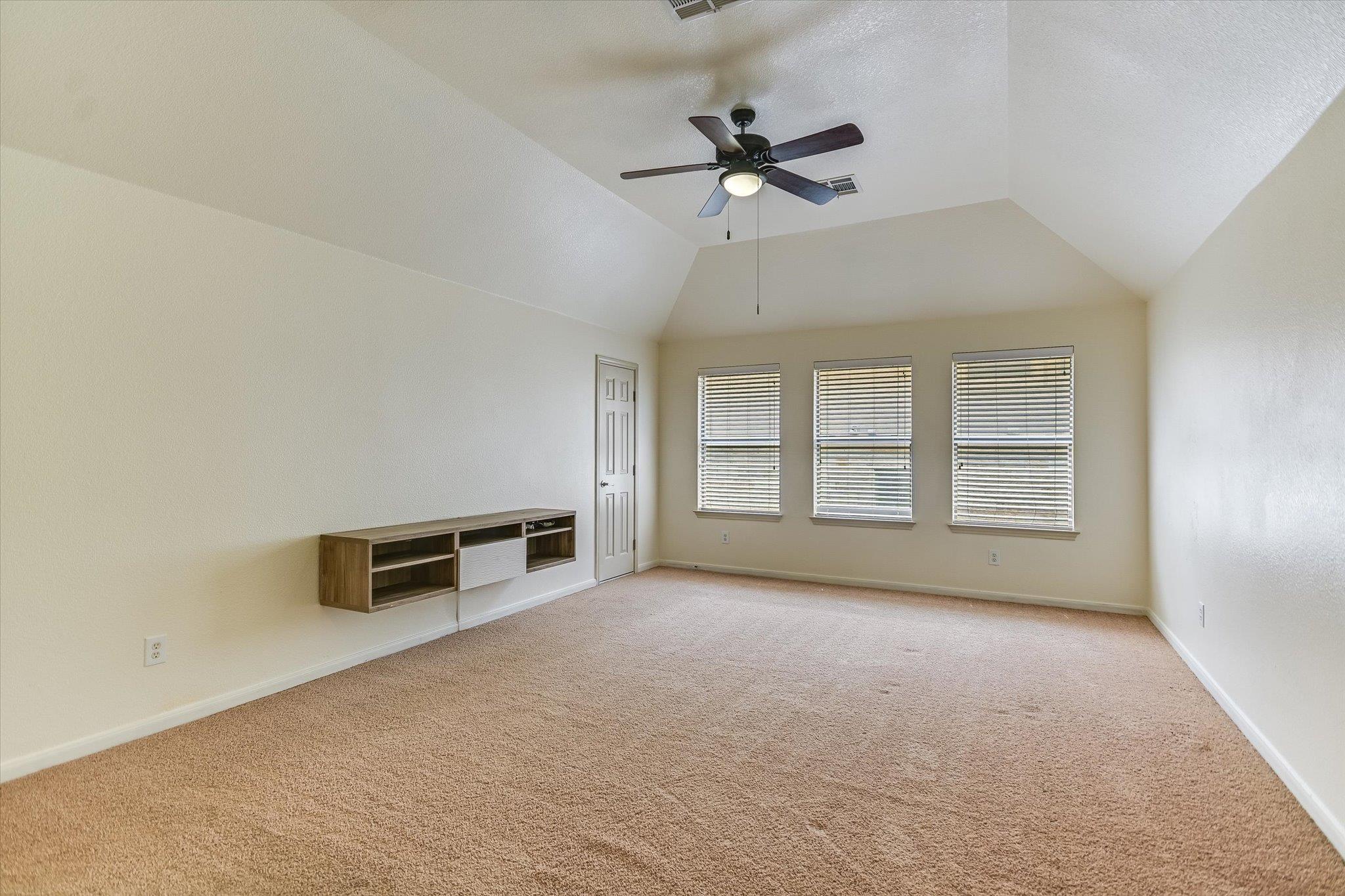 109 CHOKE CANYON LN